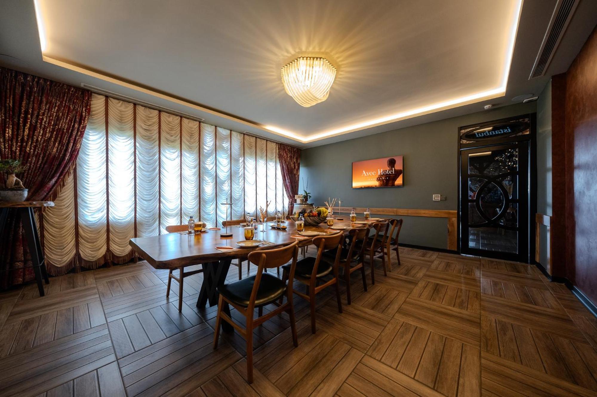 Hotel Avec 4*