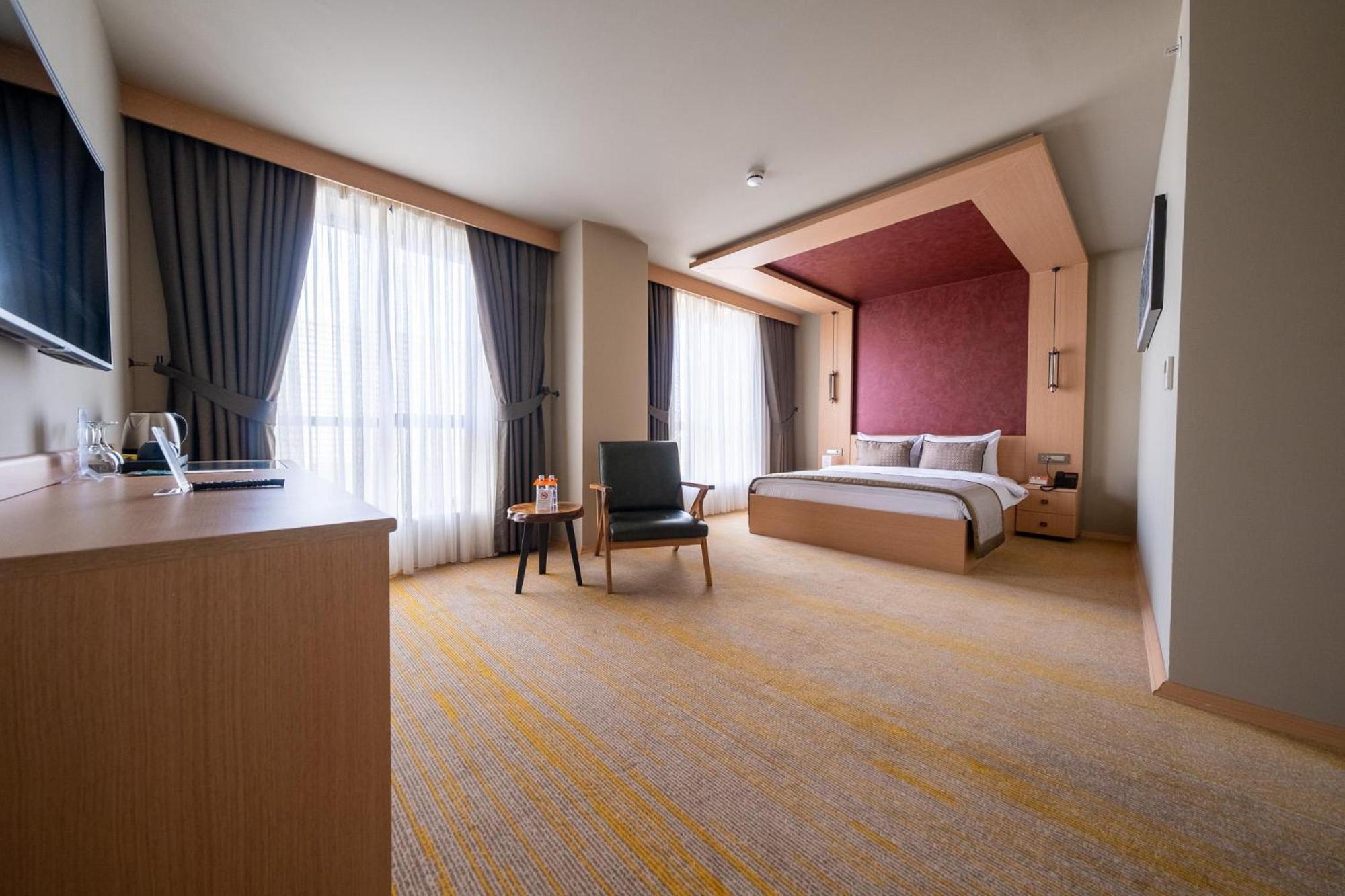 Hotel Avec