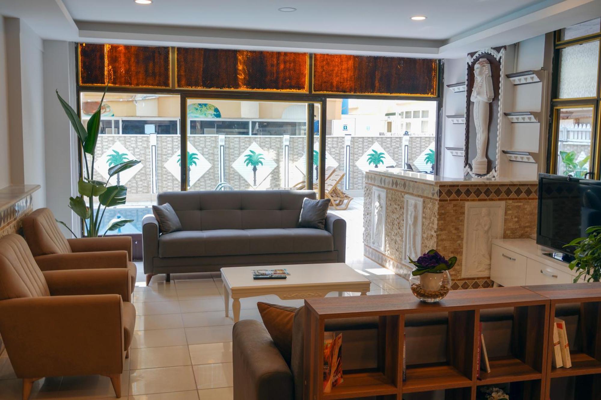 Anna Queen Hotel 3*