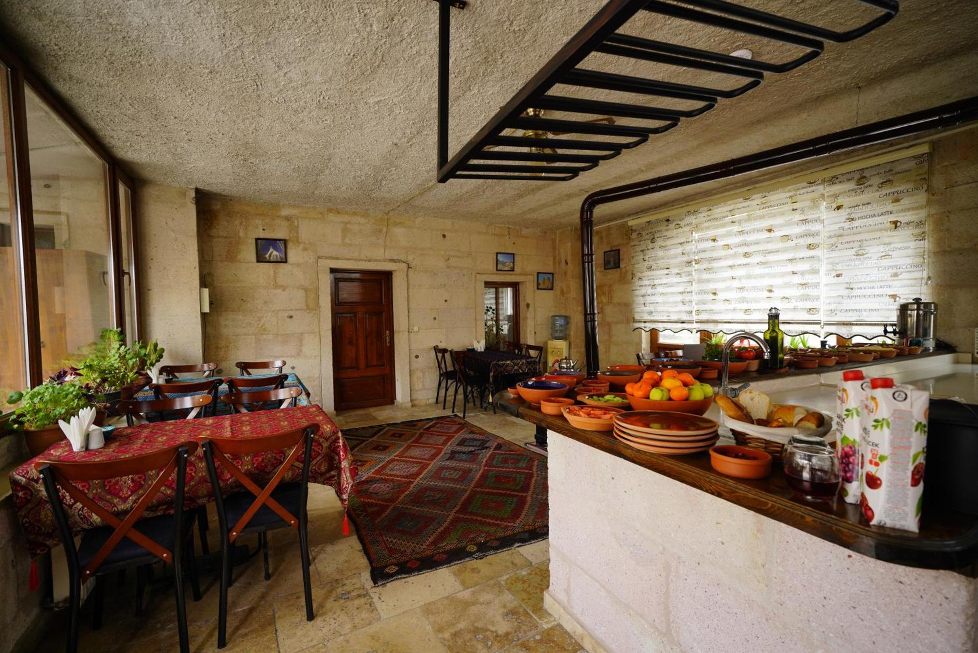 Hotel Glory Art Stone House *