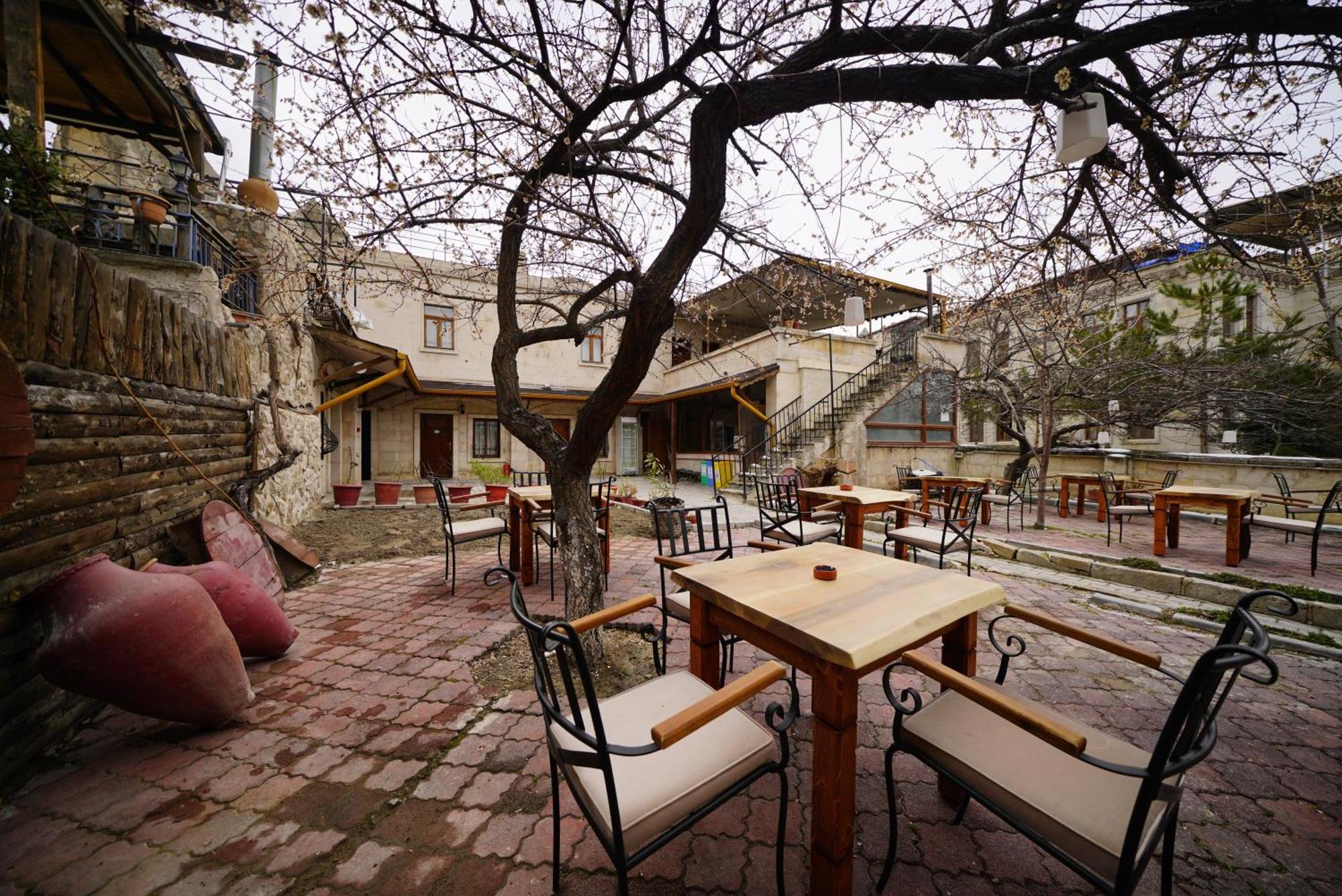 Hotel Glory Art Stone House *