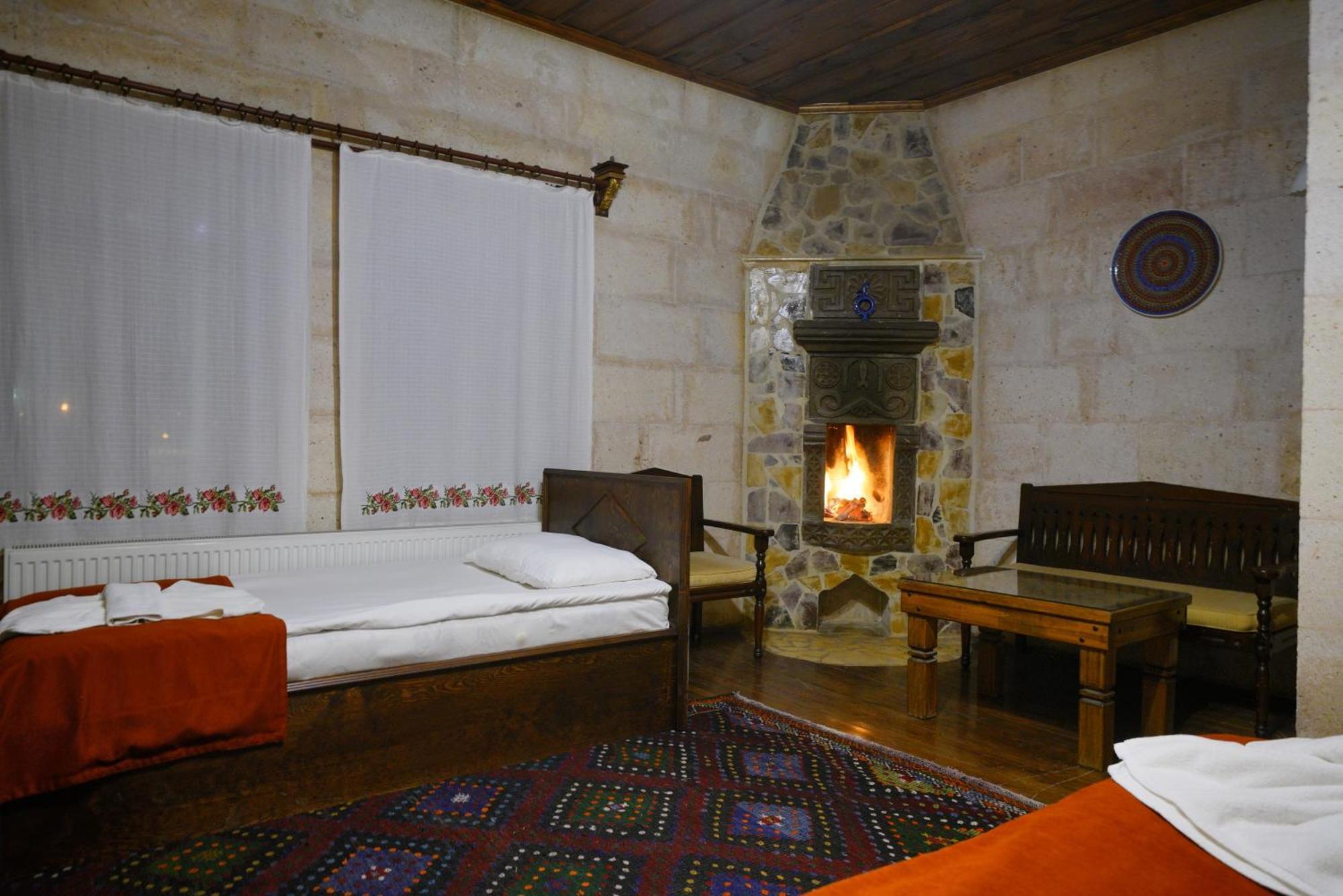 Hotel Glory Art Stone House