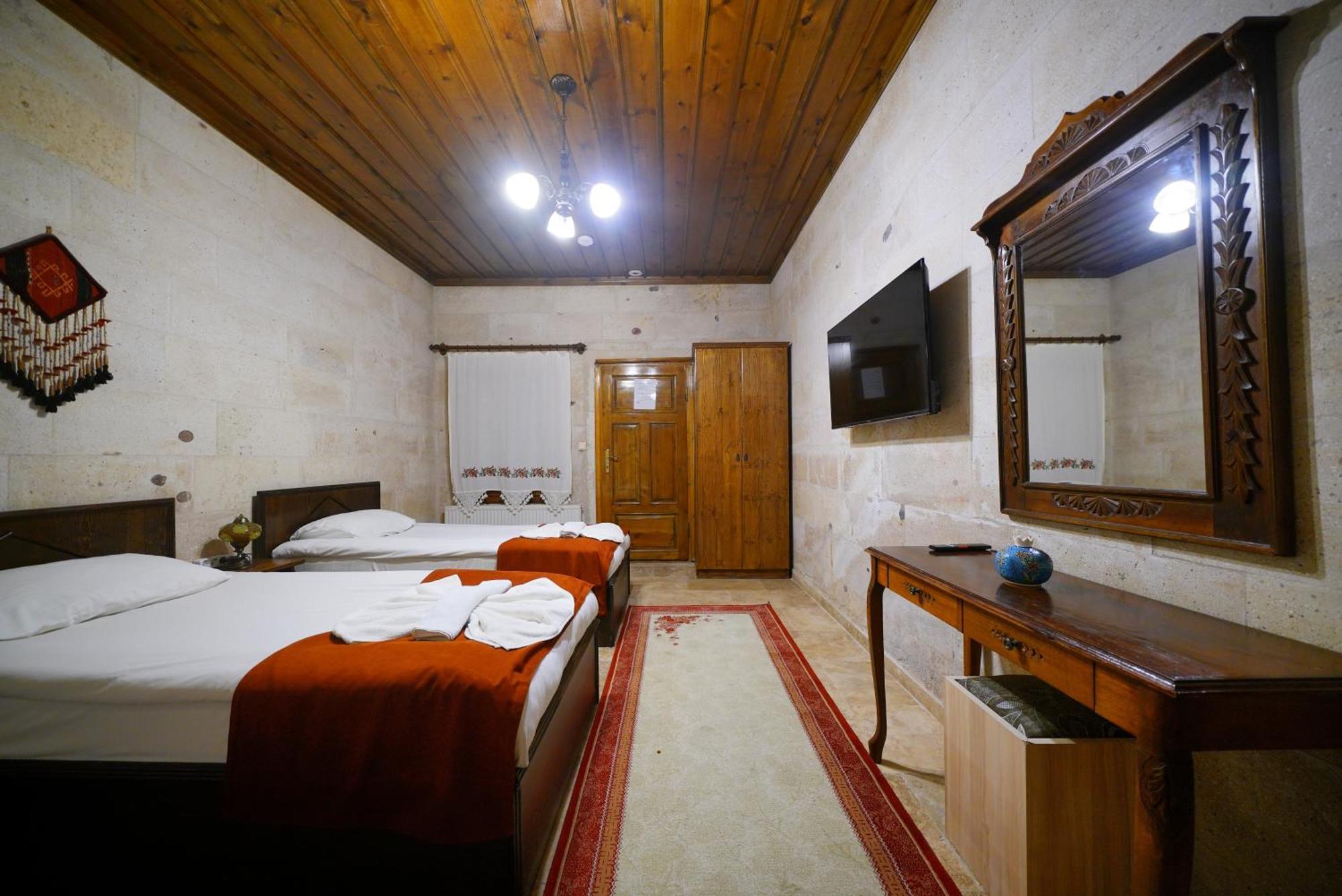 Hotel Glory Art Stone House
