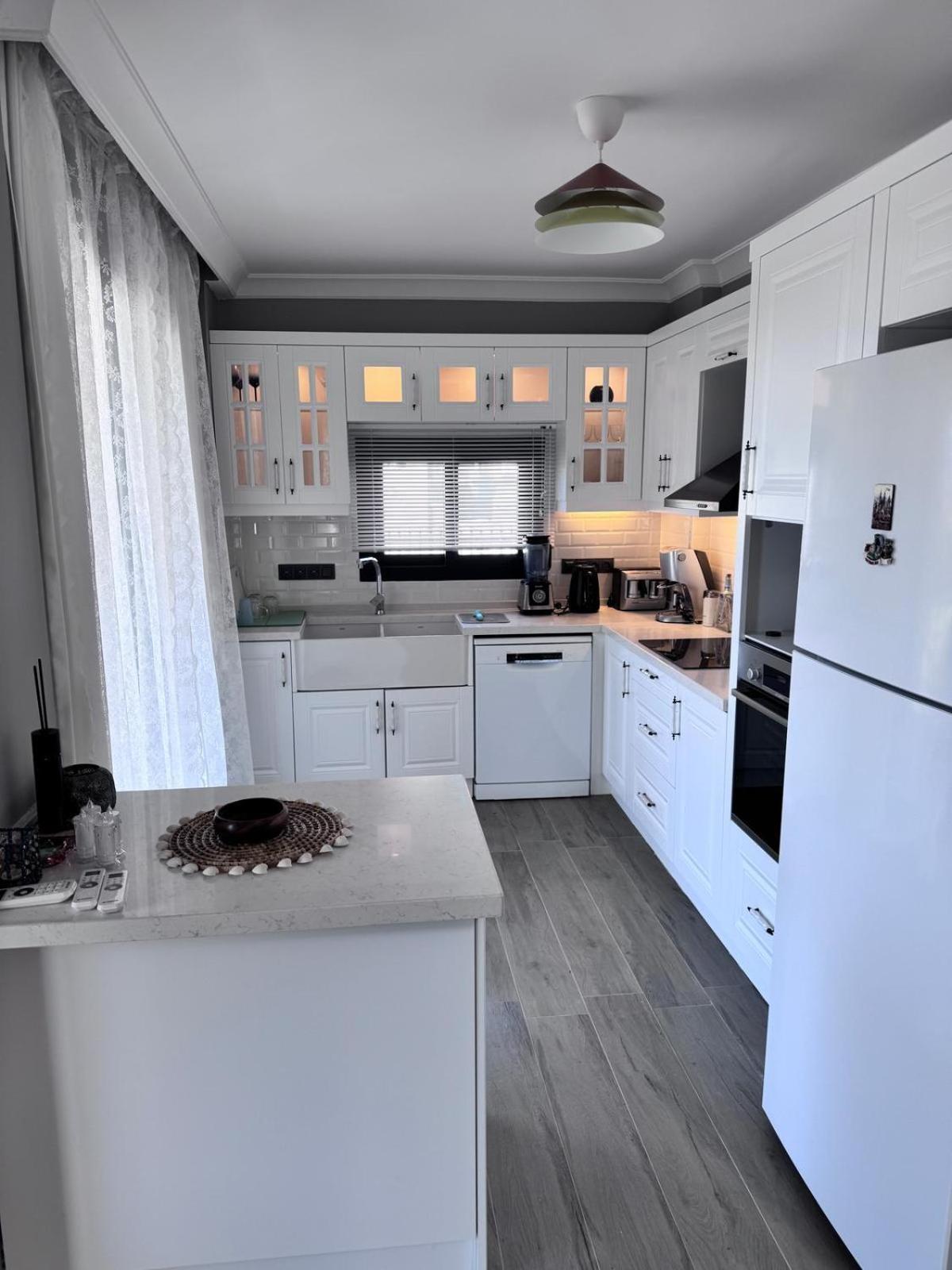 Kataraktis Villa *