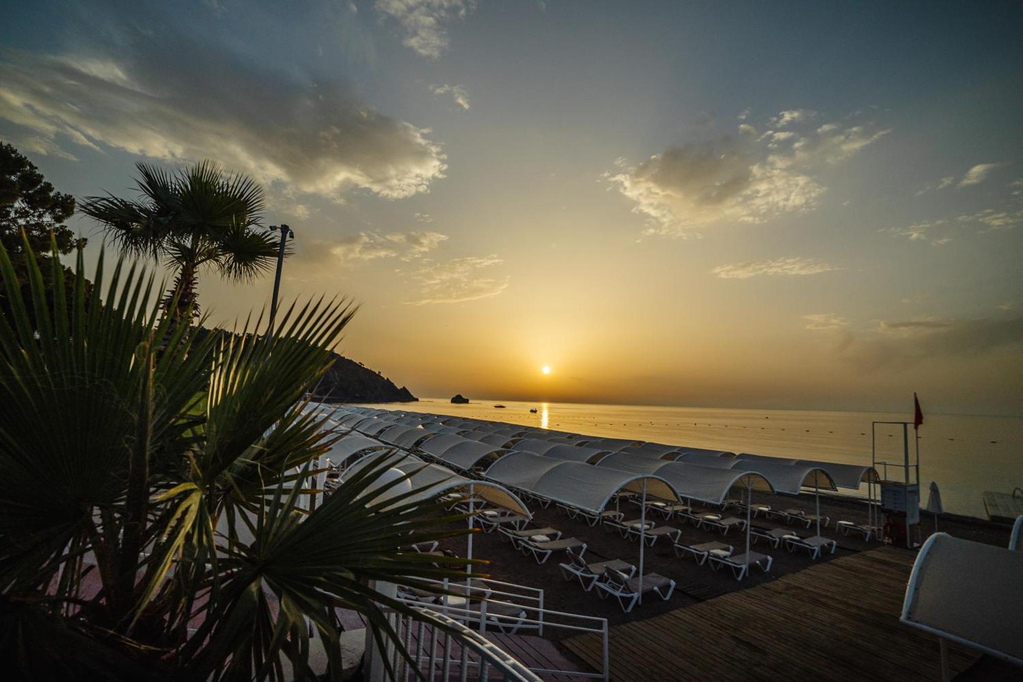 Fun & Sun Club Saphire