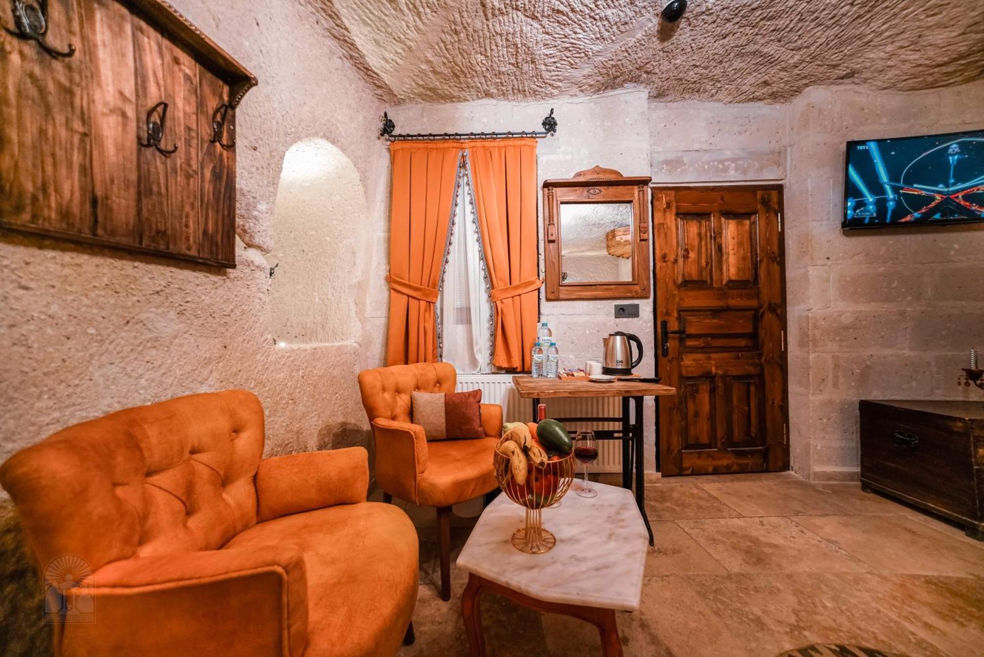 Zeus Cave Bed & Breakfast