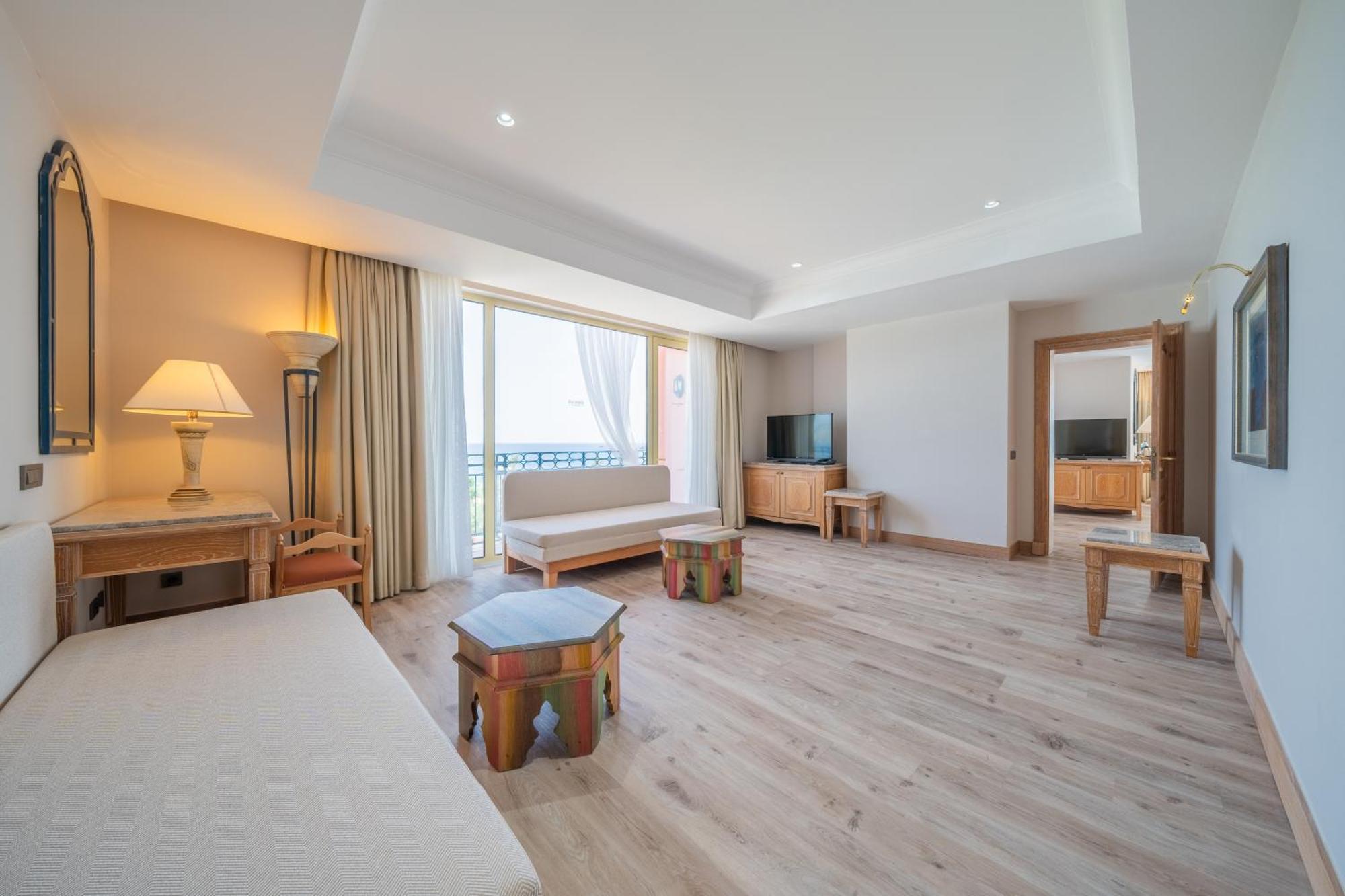 The Norm Oriental 5*