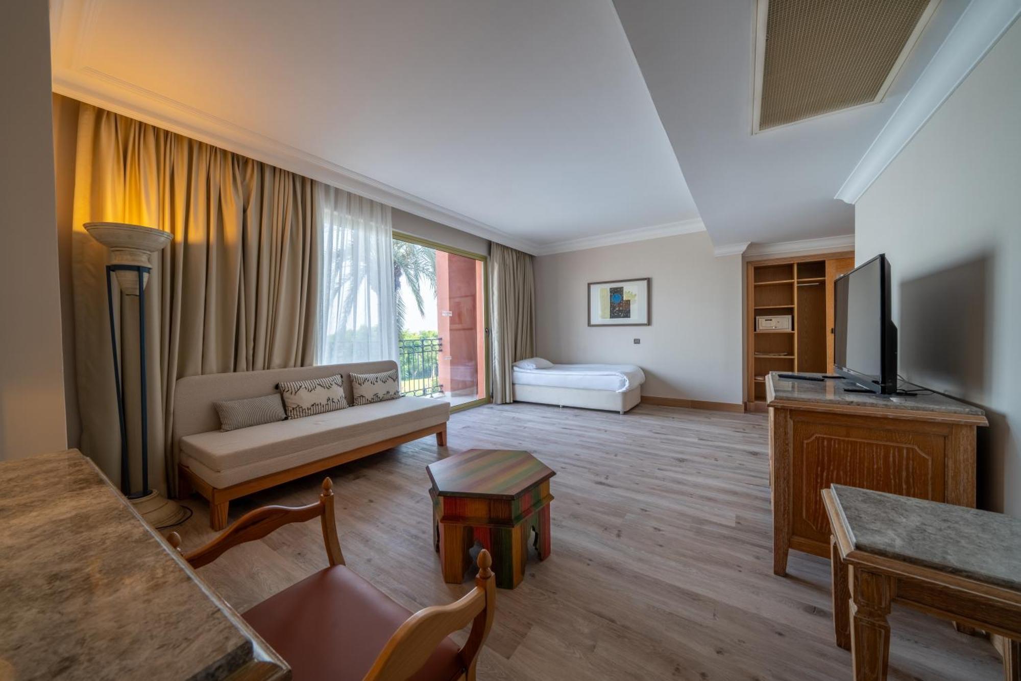 The Norm Oriental 5*