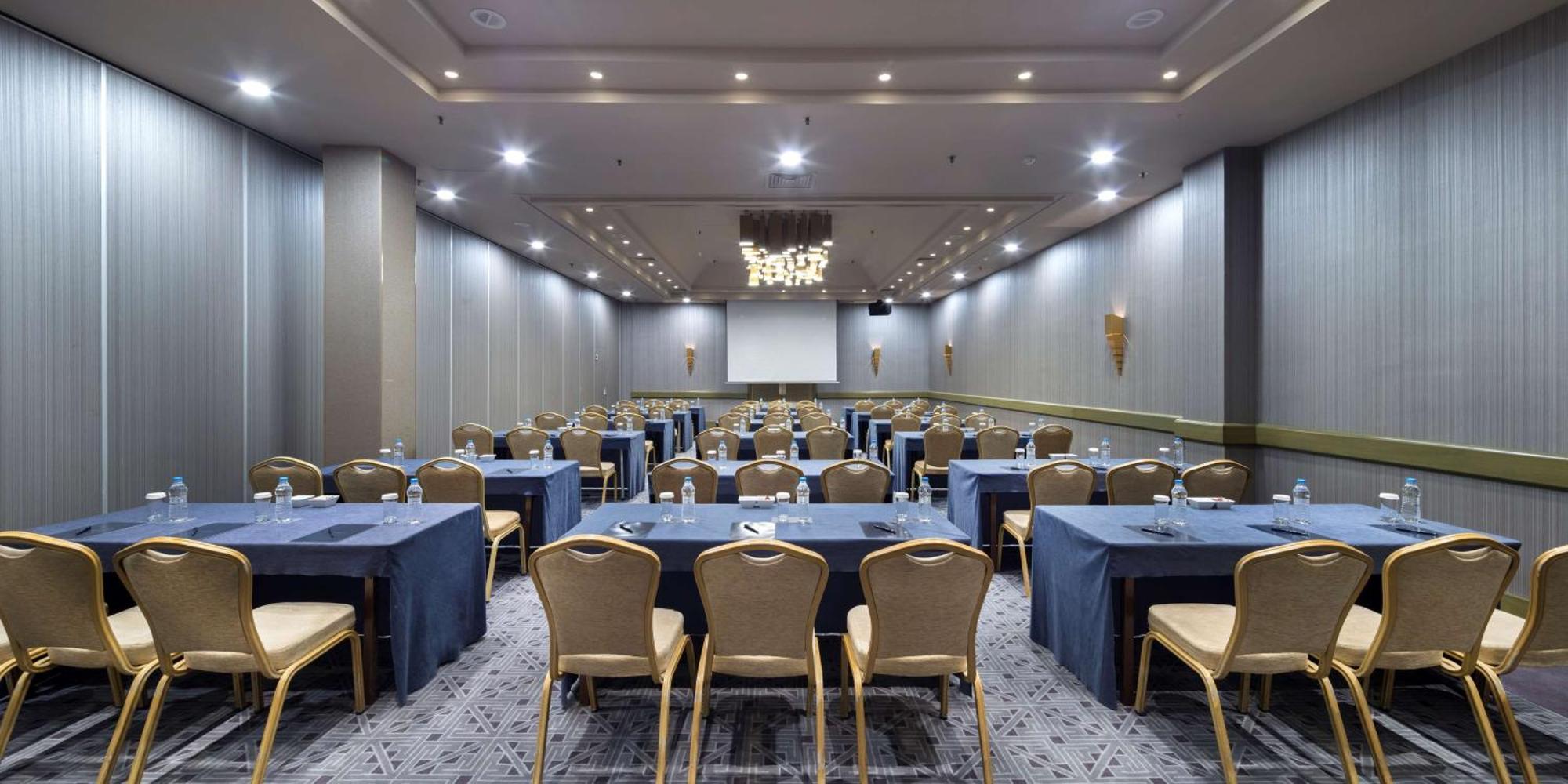 Hotel Mersin Hiltonsa 5*