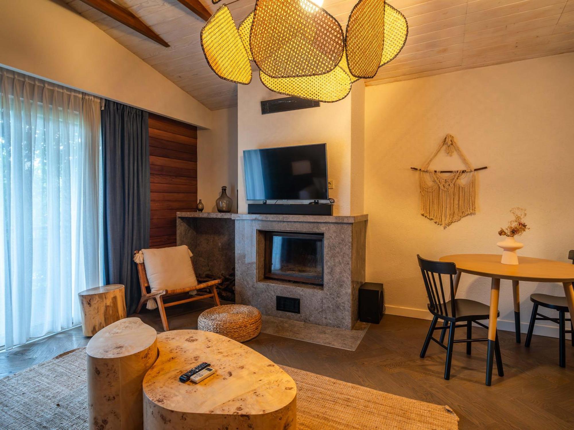 Kimera Lounge Boutique & 2*