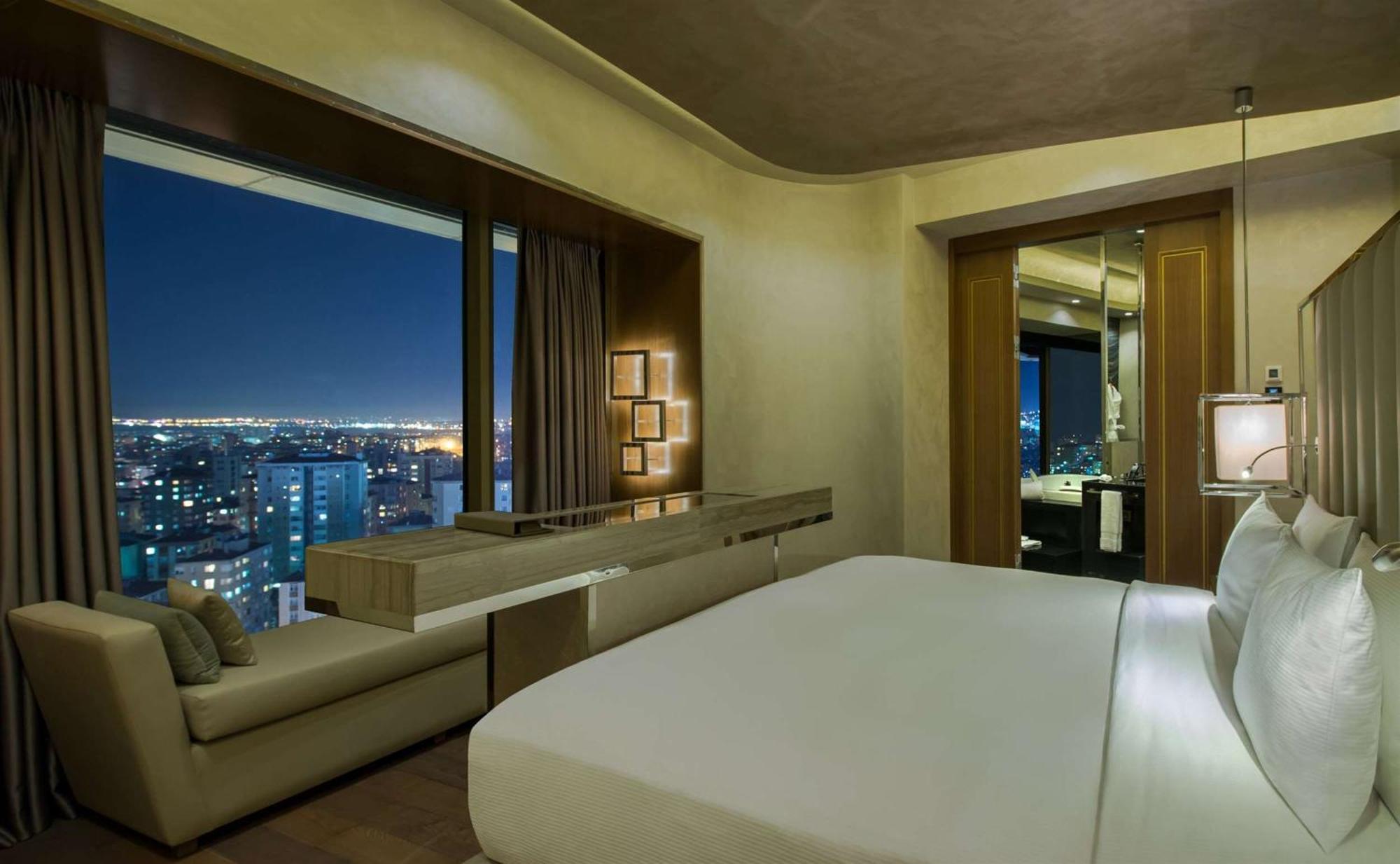 Hilton Kozyatagi 5*