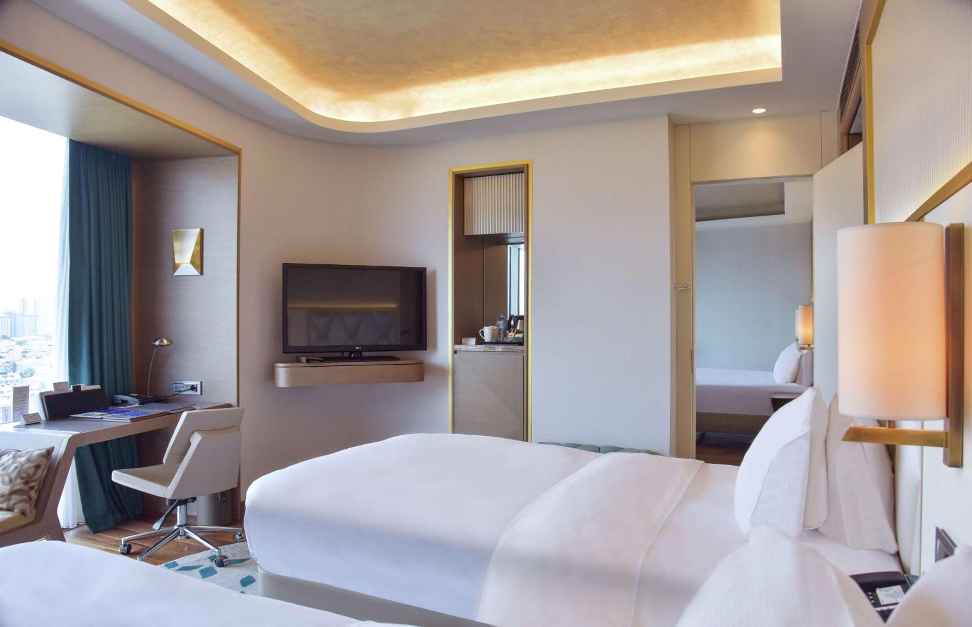 Hotel Hilton Kozyatagi 5*