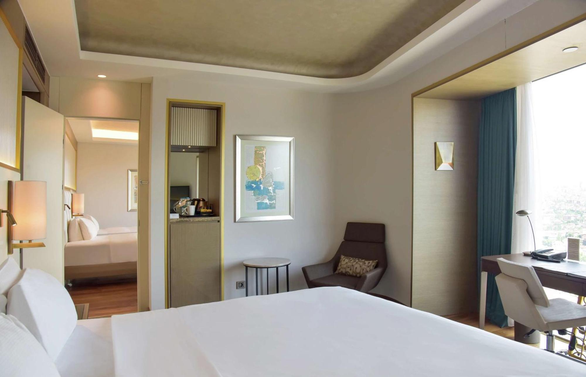 Hilton Kozyatagi 5*
