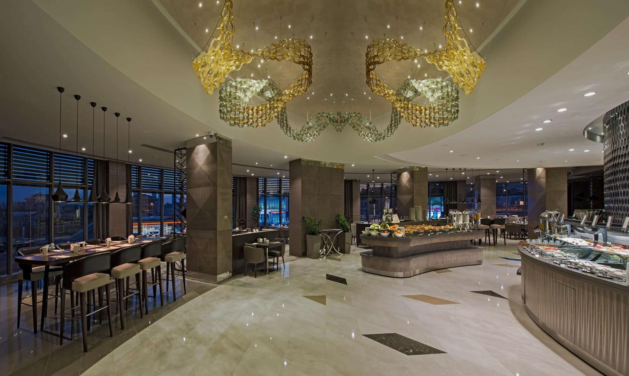 Hilton Kozyatagi Hotel 5*