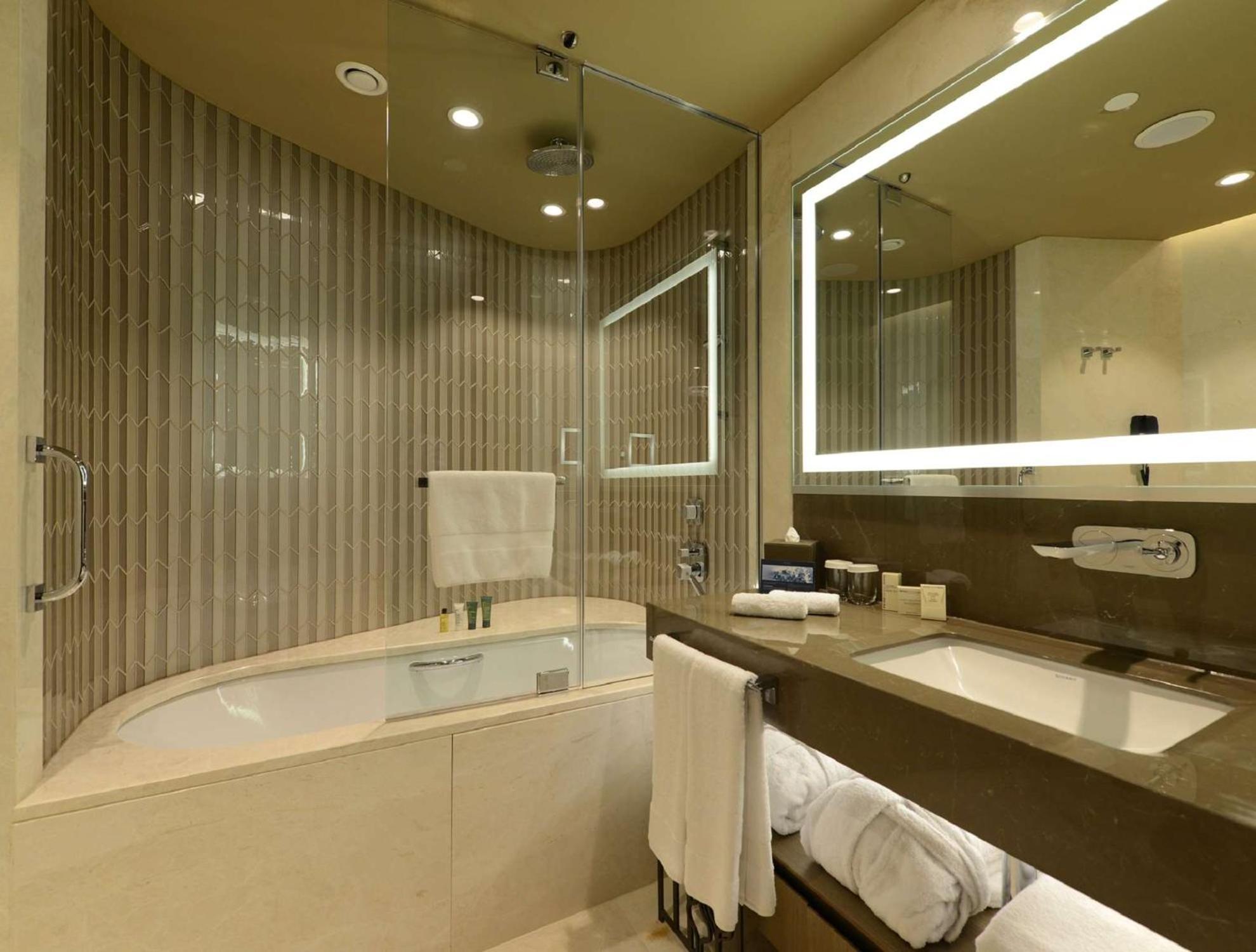 Hotel Hilton Kozyatagi 5*