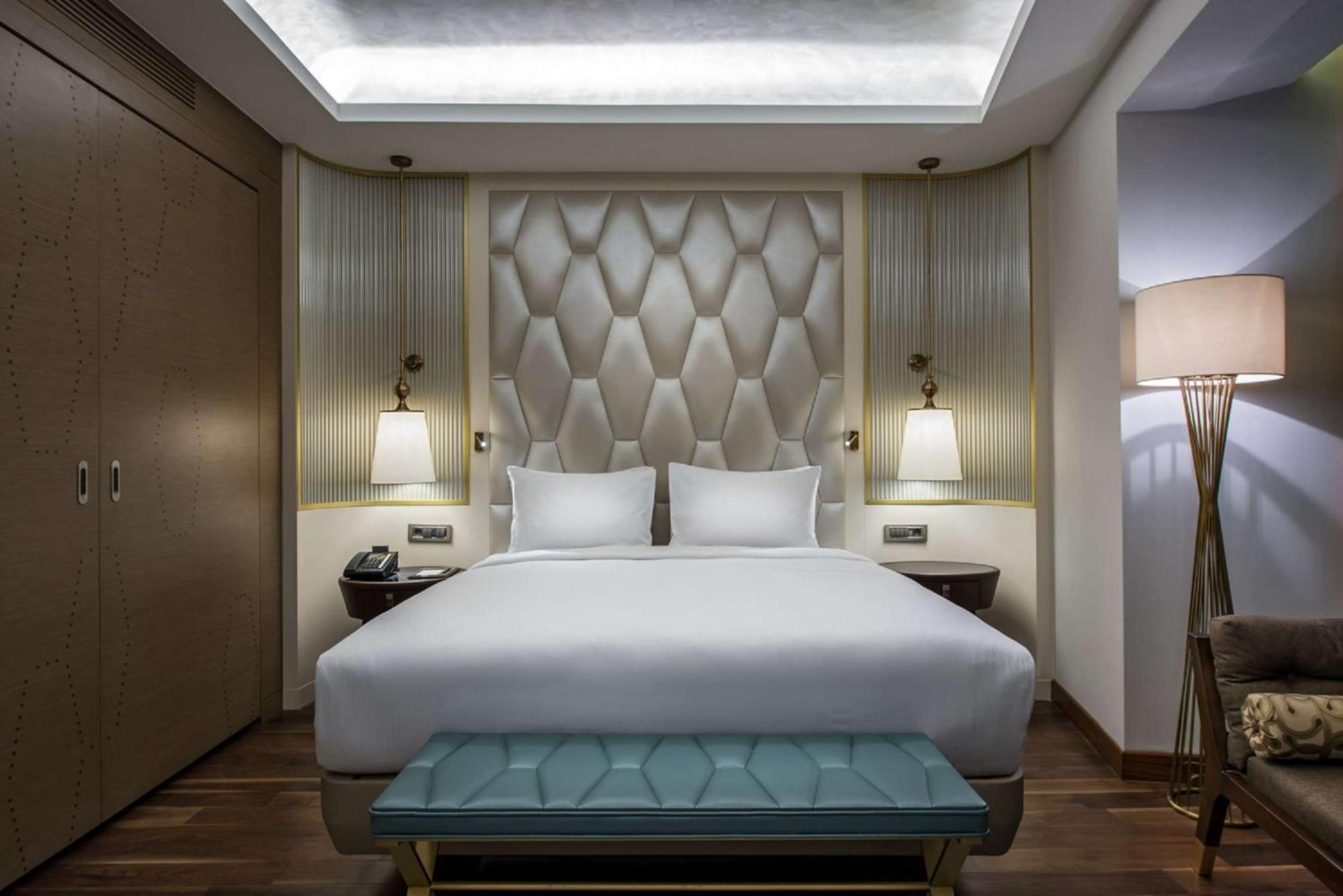 Hilton Kozyatagi 5*