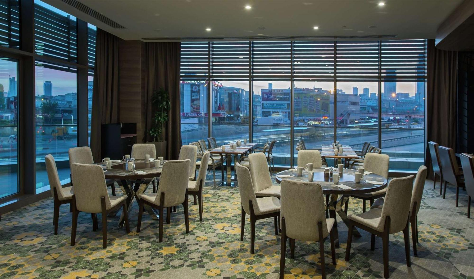 Hotel Hilton Kozyatagi 5*