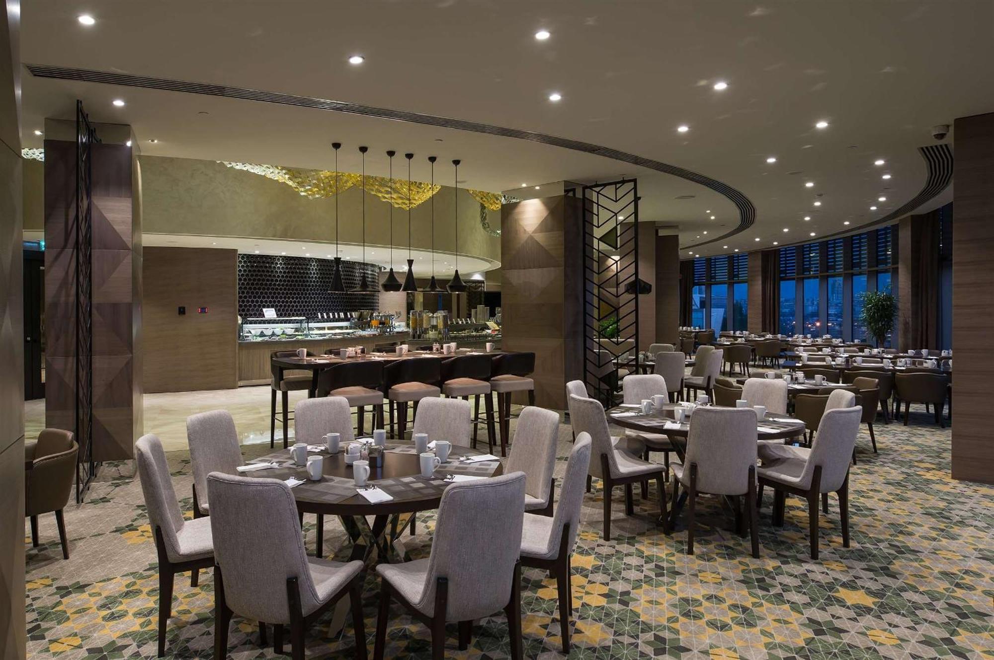 Hilton Kozyatagi Hotel 5*