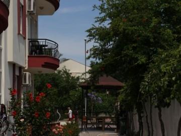 Minta Aparthotel