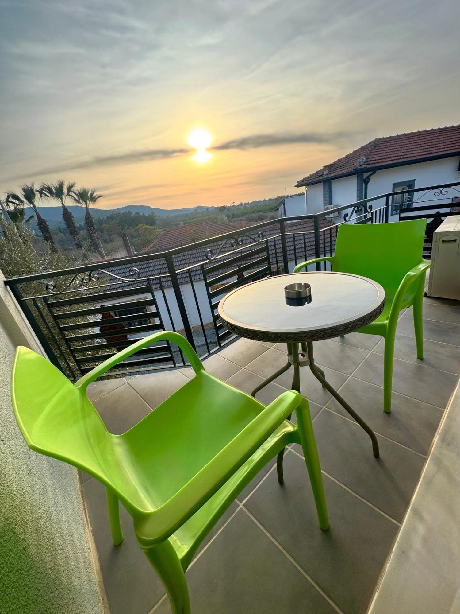 Rebetika & Bistro