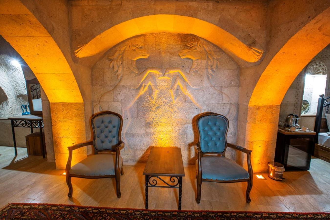 Caldera Cave & Restaurant Hotel