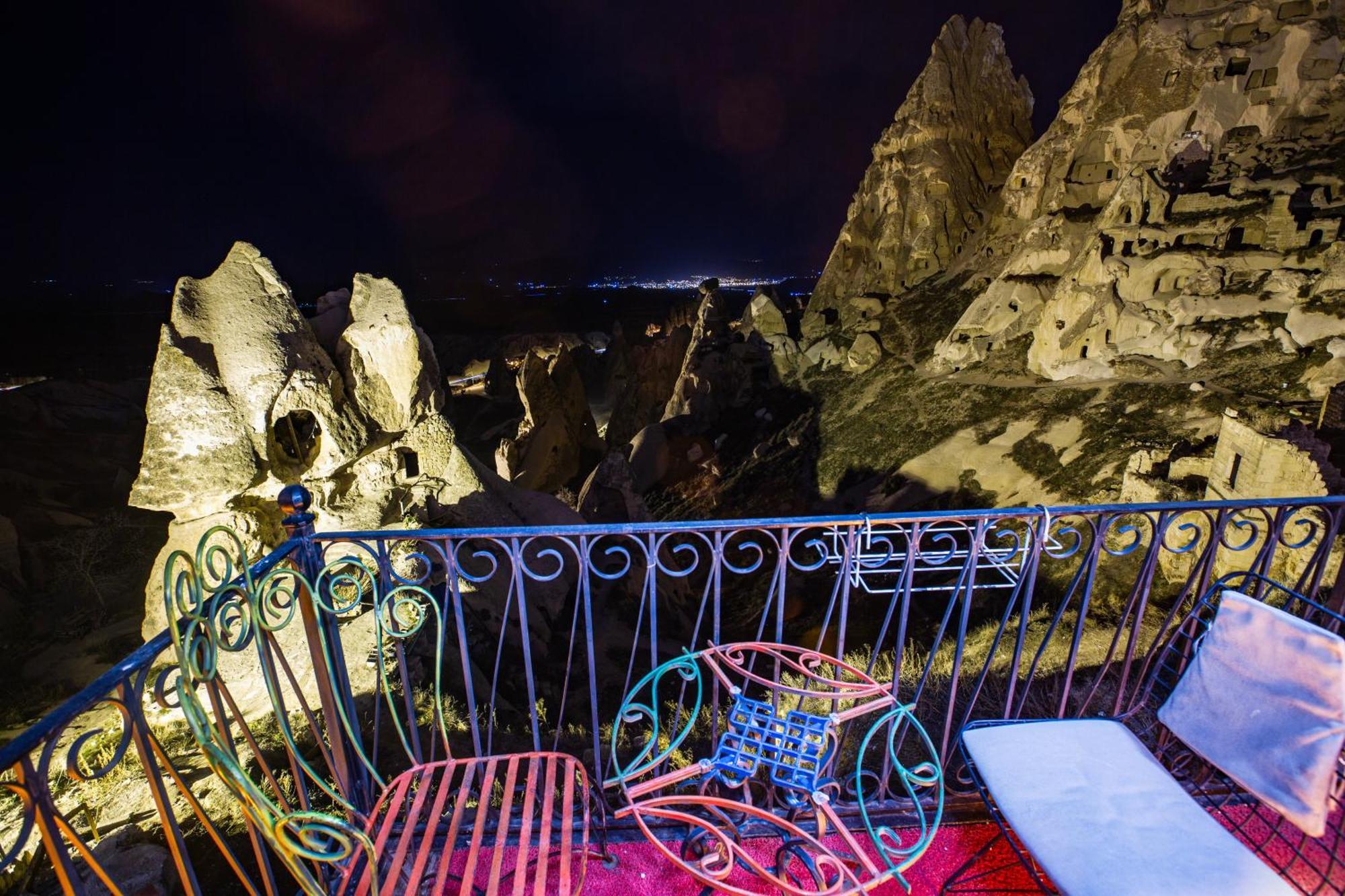 Hotel Caldera Cave & Restaurant 4*