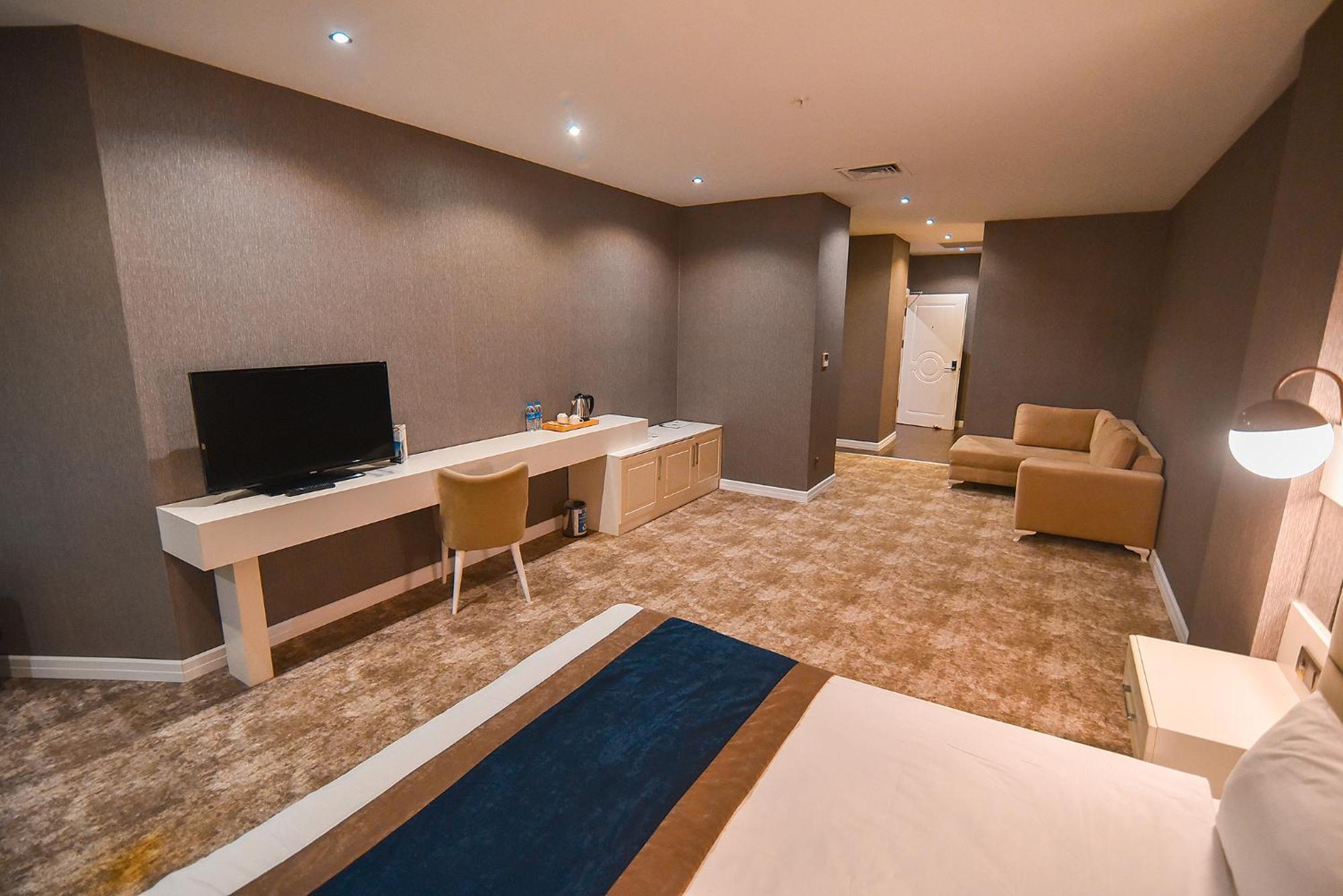 Hotel Royal Comfort 4*