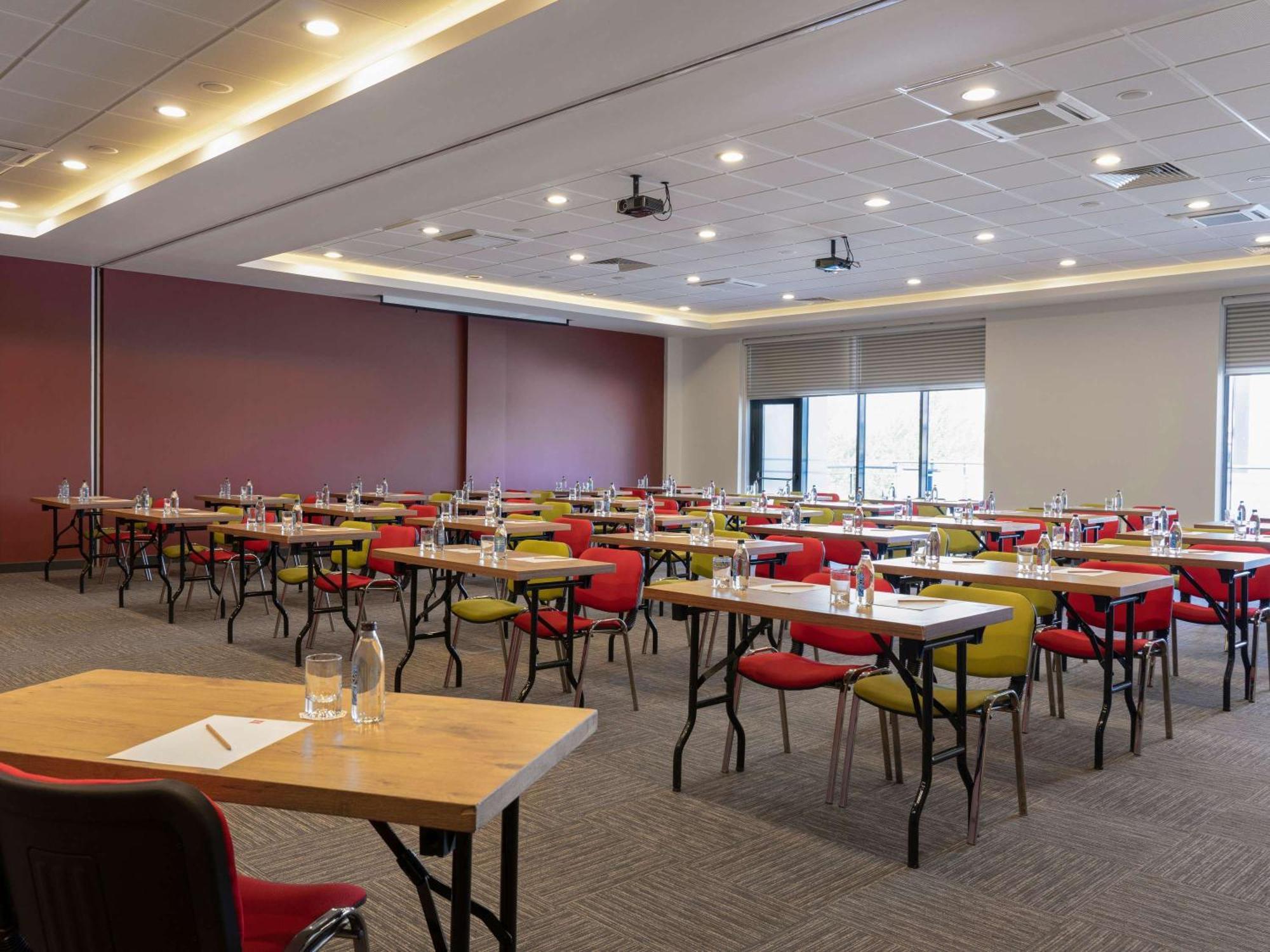 Hotel Ibis Airport