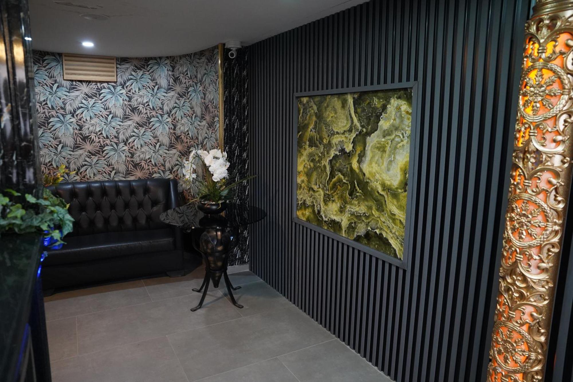 Hotel Safir 4*
