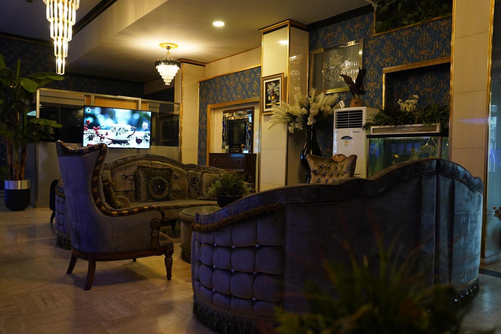 Hotel Safir 4*
