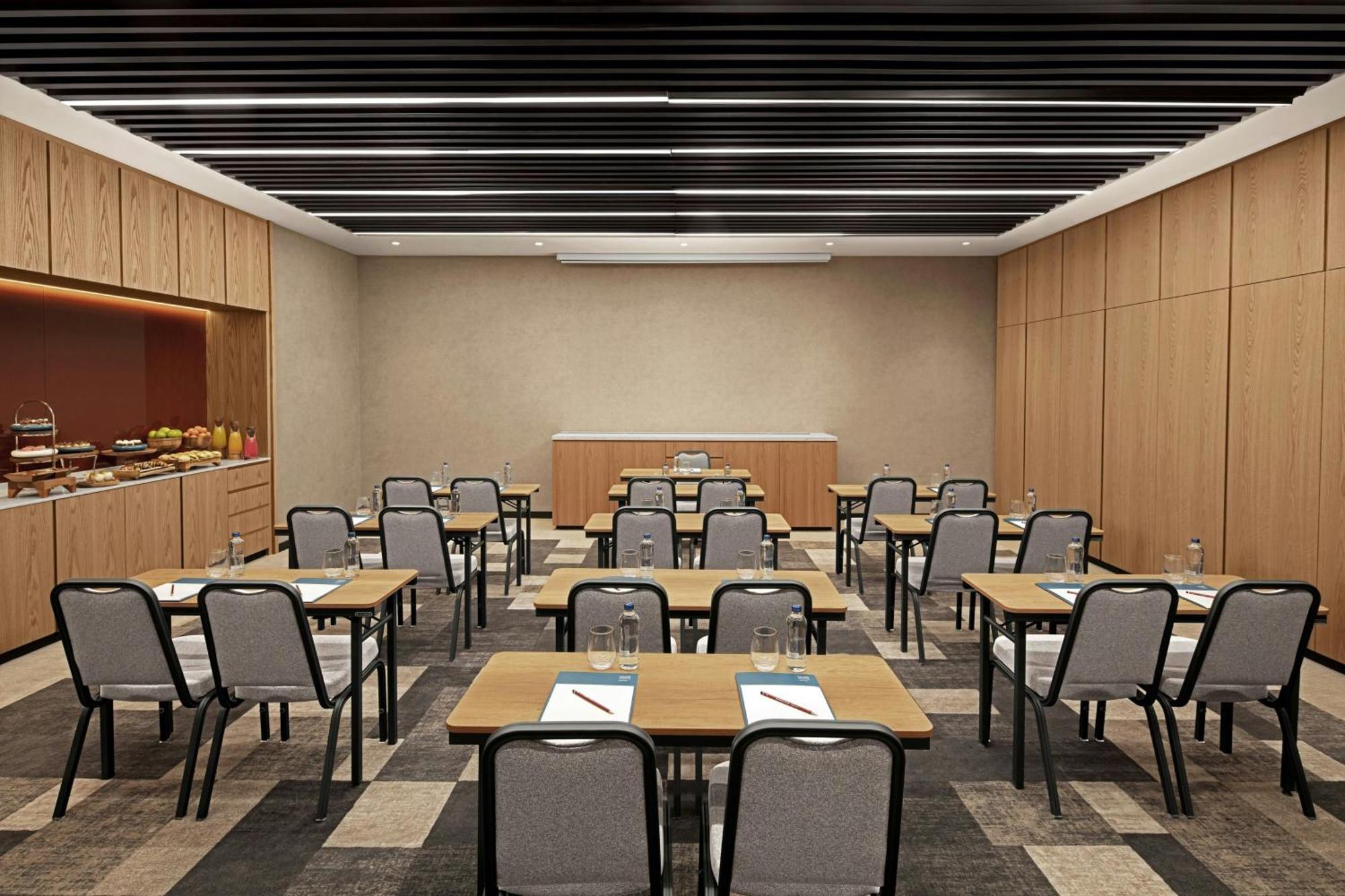 Four Points By Sheraton Pendik *