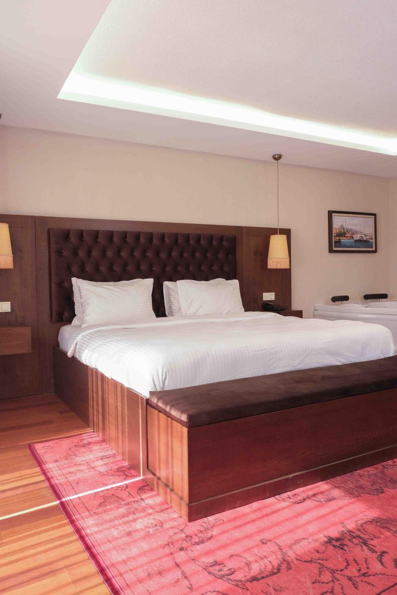 Hotel Phellos Boutique 3*