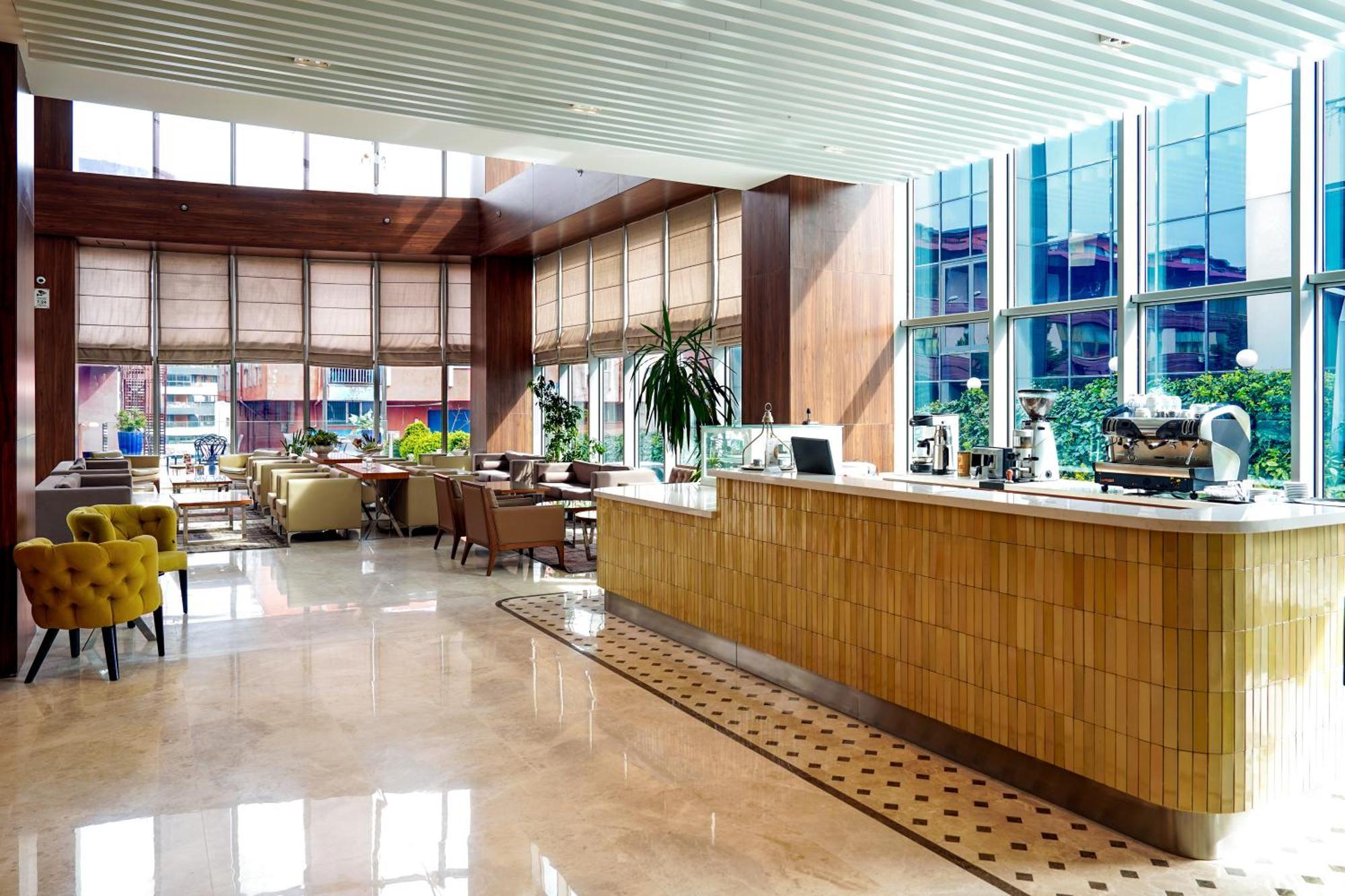 Hotel Ramada Encore Bayrampasa 4*