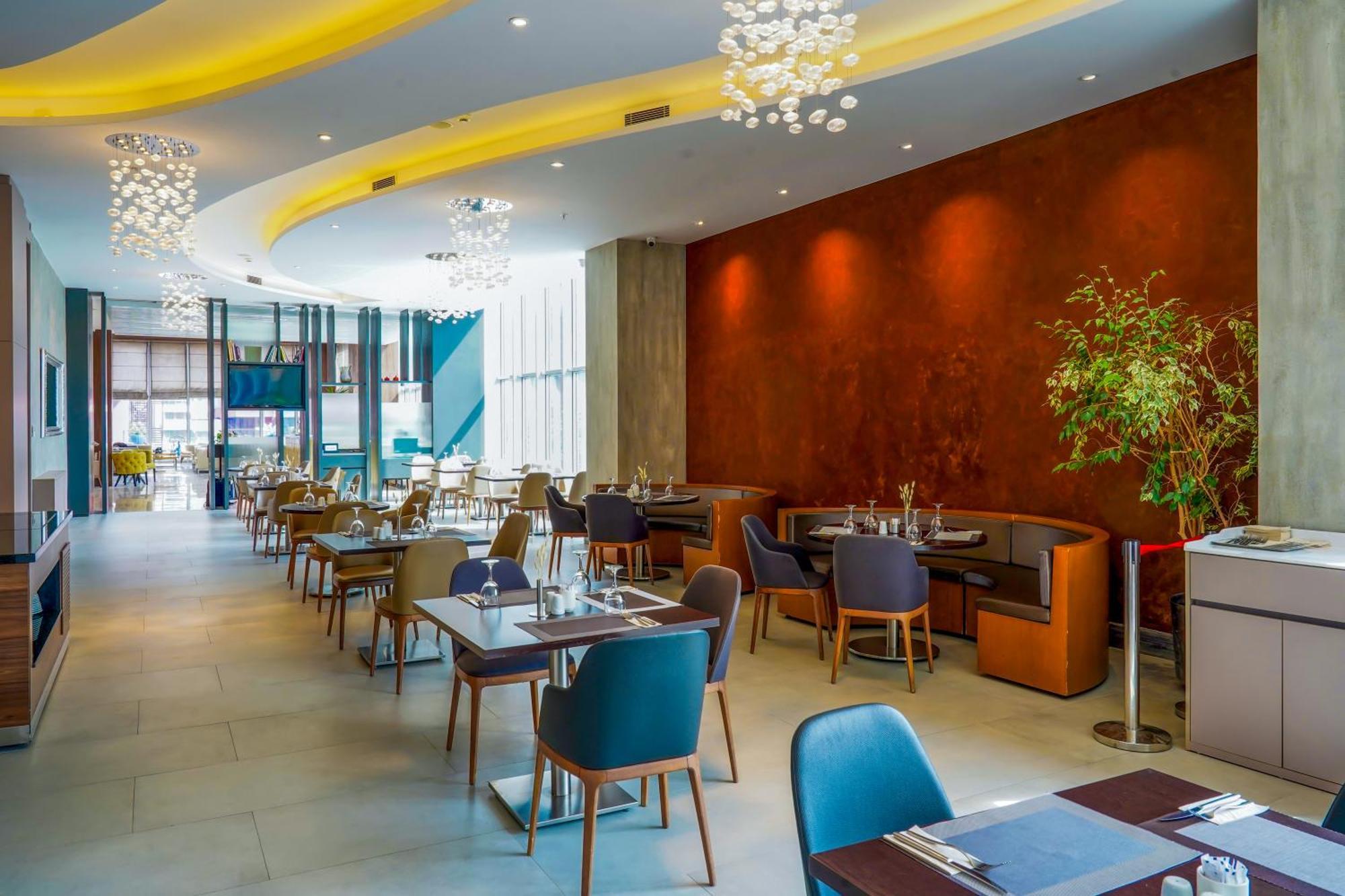 Hotel Ramada Encore Bayrampasa 4*
