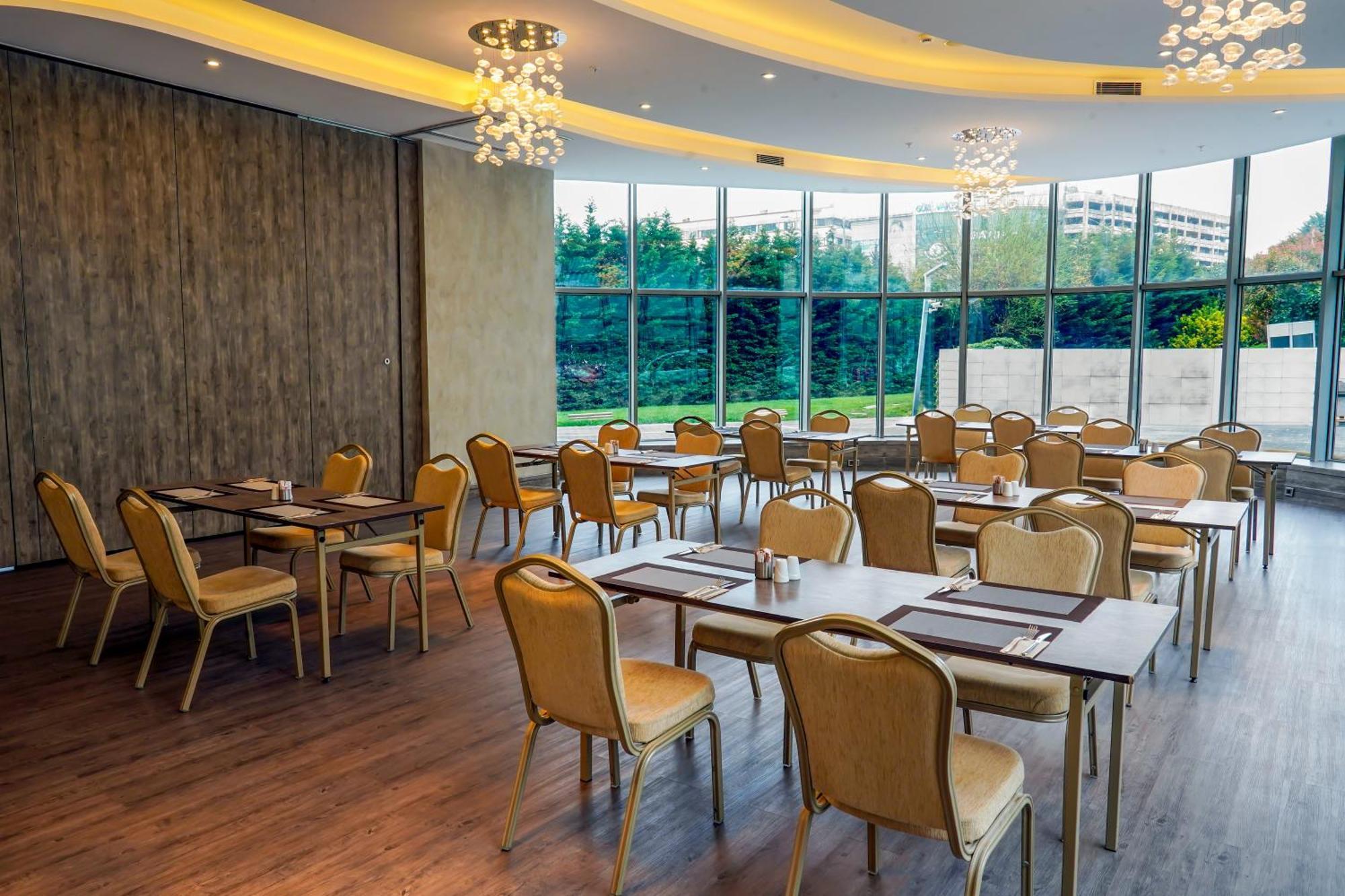 Ramada Encore Bayrampasa 4* Istanbul