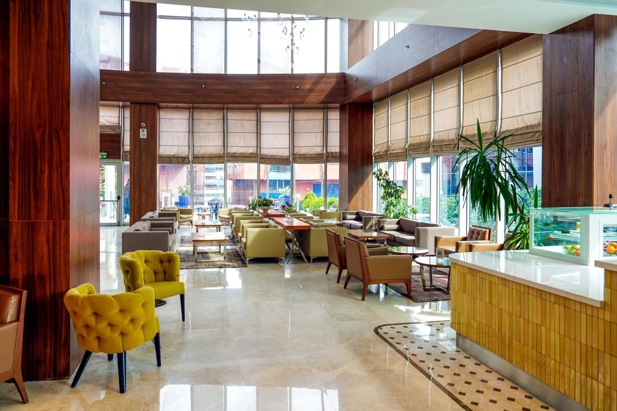 Ramada Encore Bayrampasa 4*