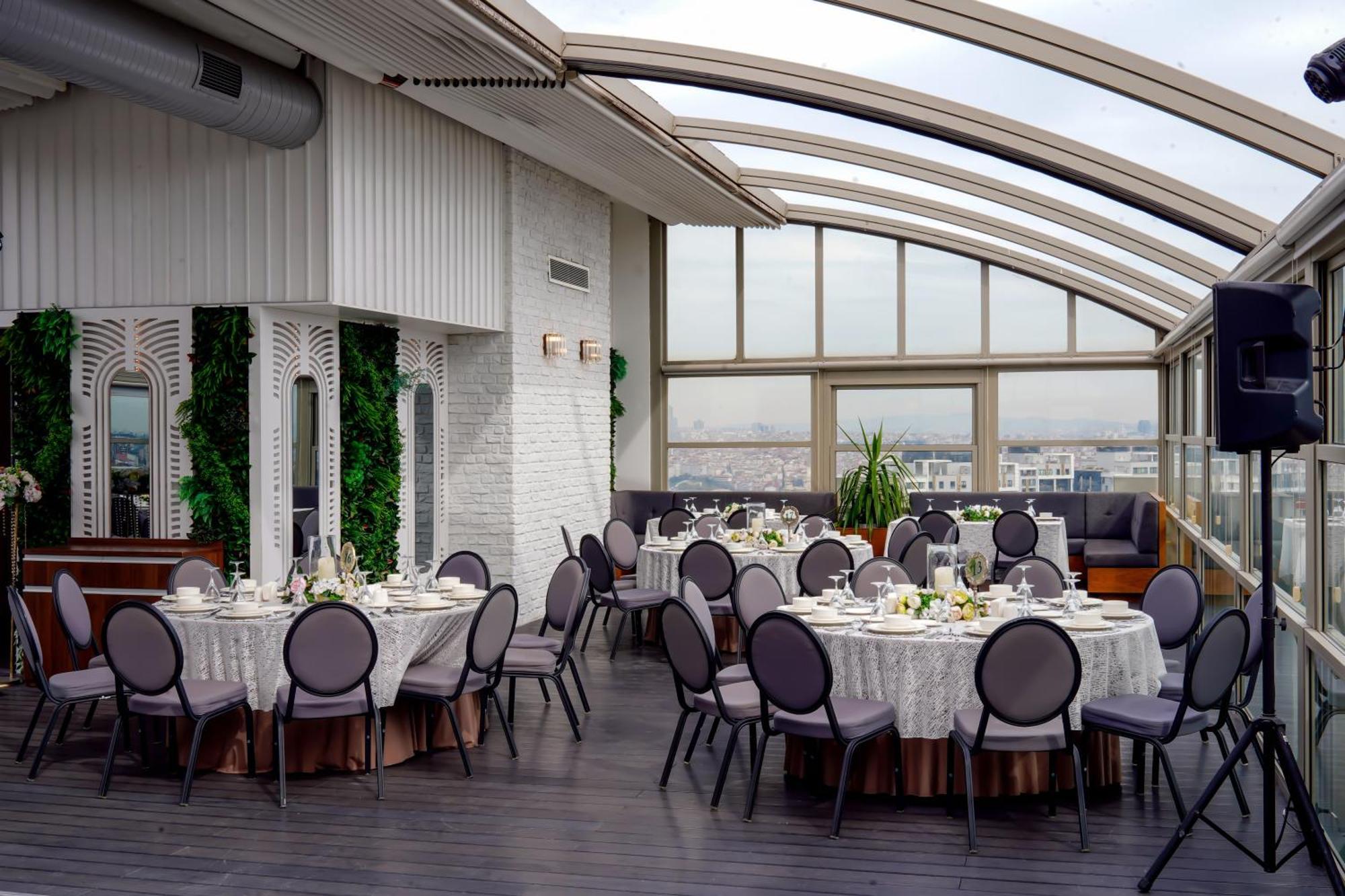 Ramada Encore Bayrampasa Hotel 4*