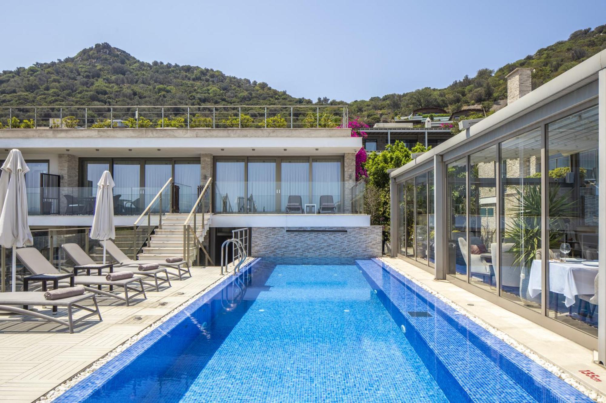 Spektr Boutique Hotel 3*