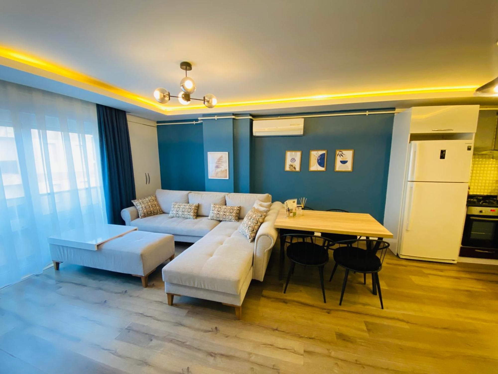 Aparthotel Royal Loft 4*