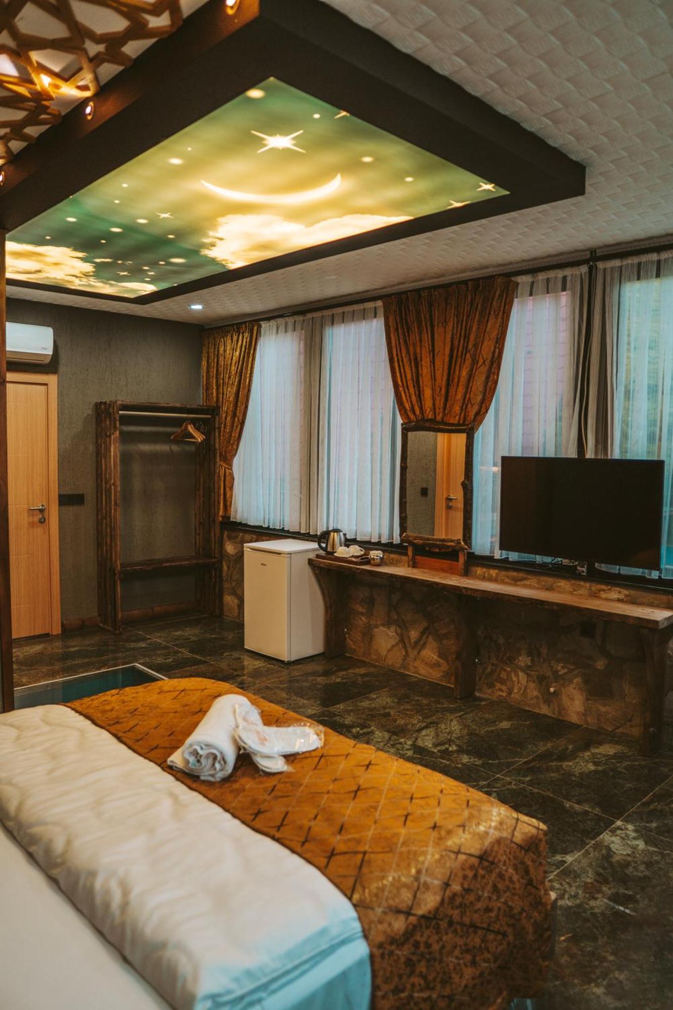 Mcora Tatil Koeyue