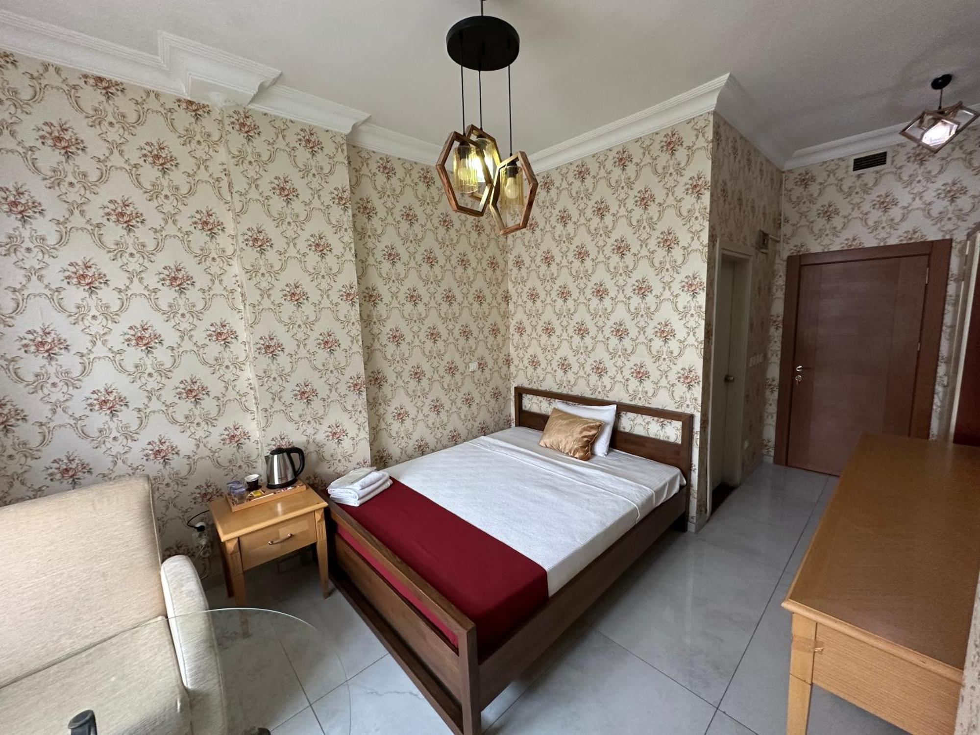 Safir Hotel 4*
