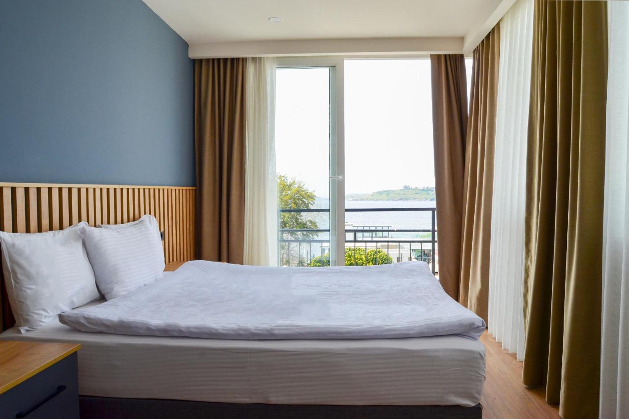 Loca Centre Apartment