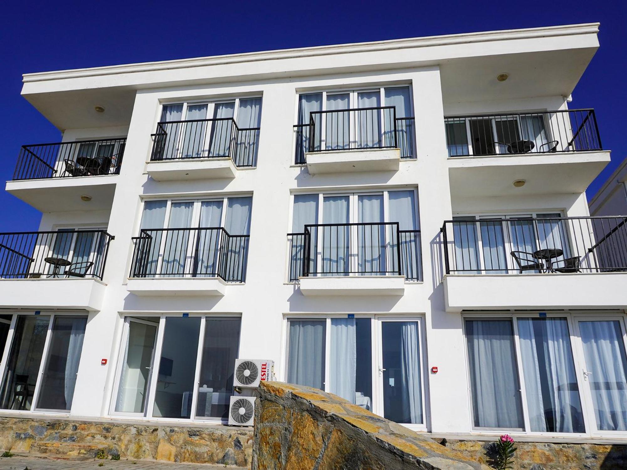 Ni Marin Hotel
