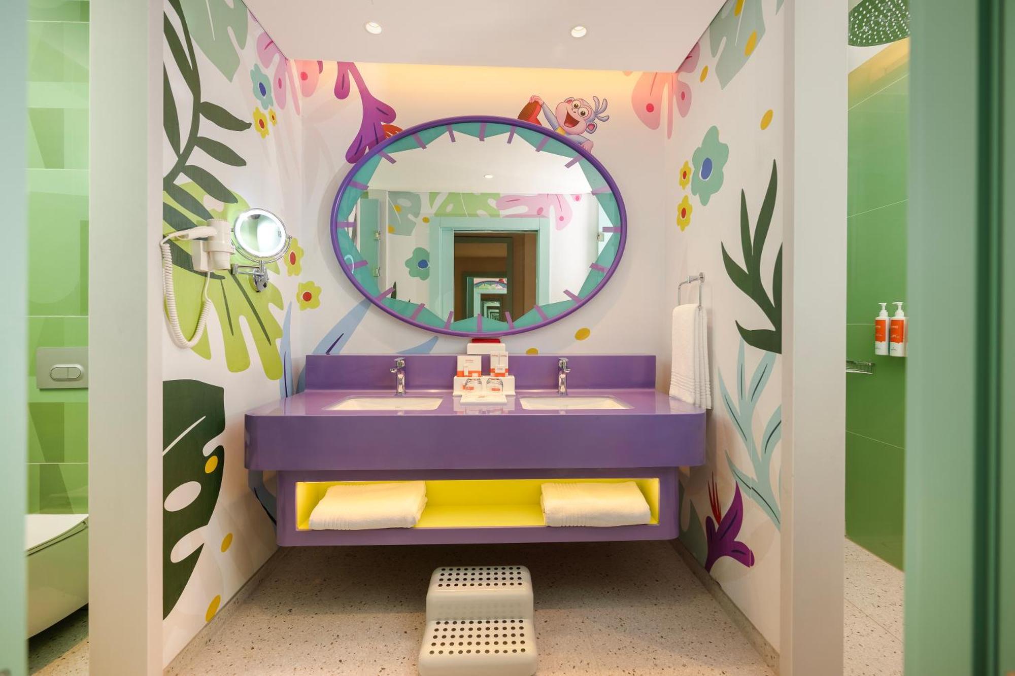 Hotel The Land Of Legends Nickelodeon Antalya