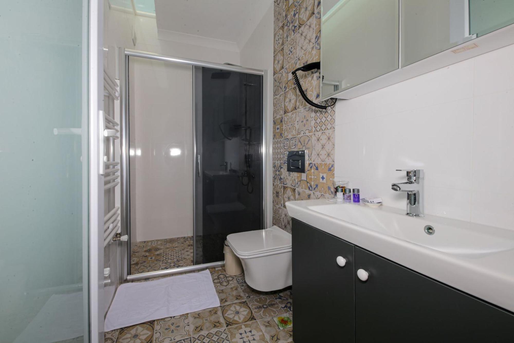 Dusler Vadisi Kazdaglari Hotel Edremit (Balikesir)