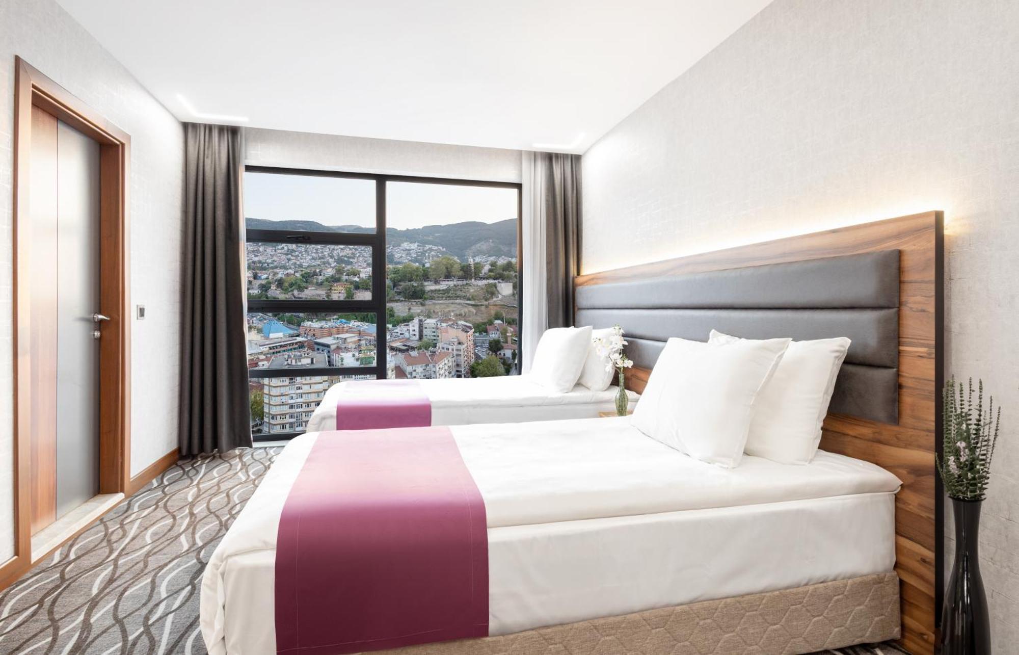 Lilium & Hotel 4*