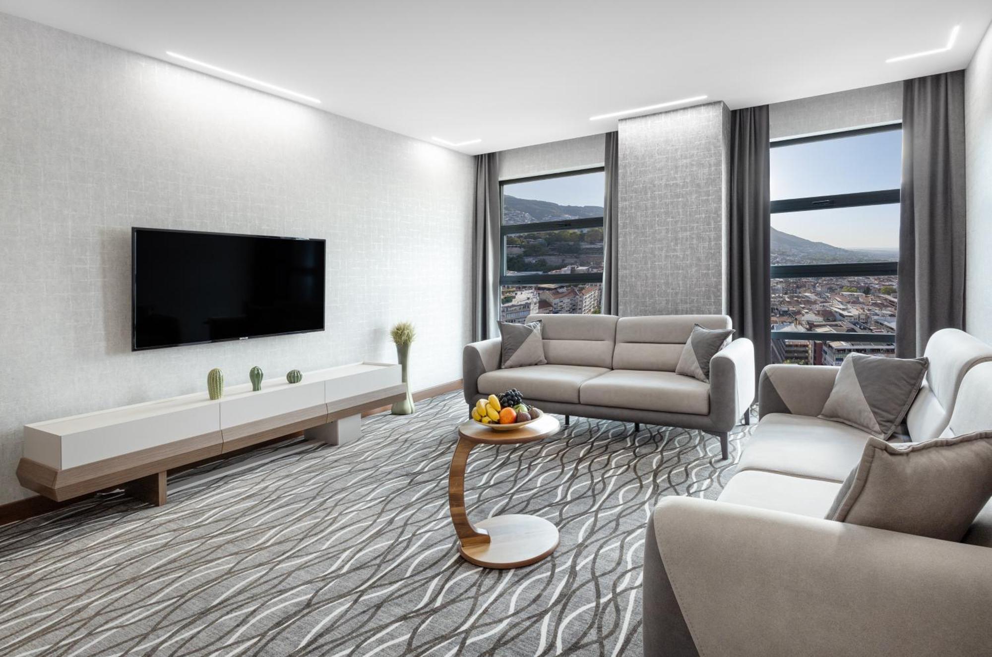 Hotel Lilium & 4*