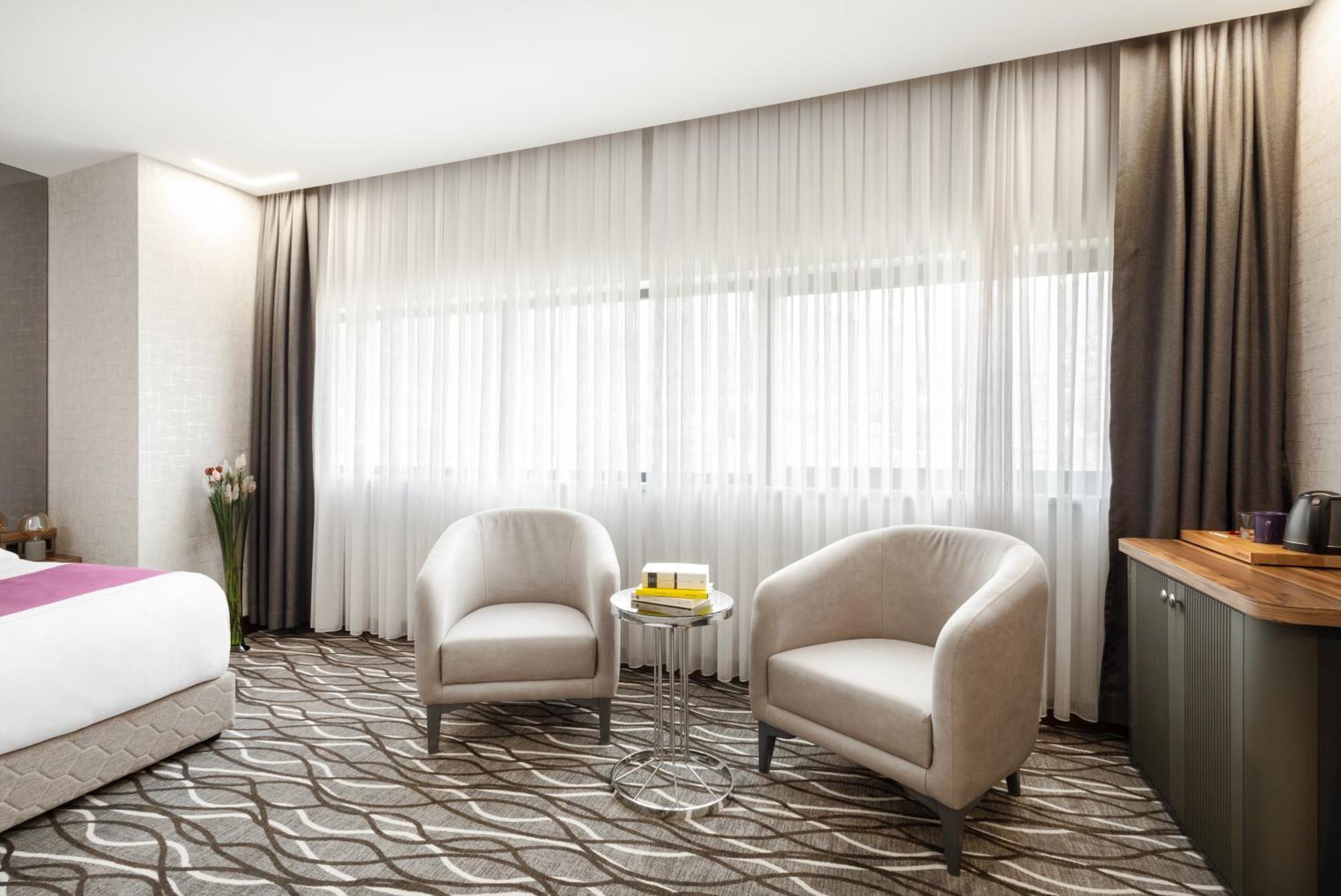 Lilium & Bursa