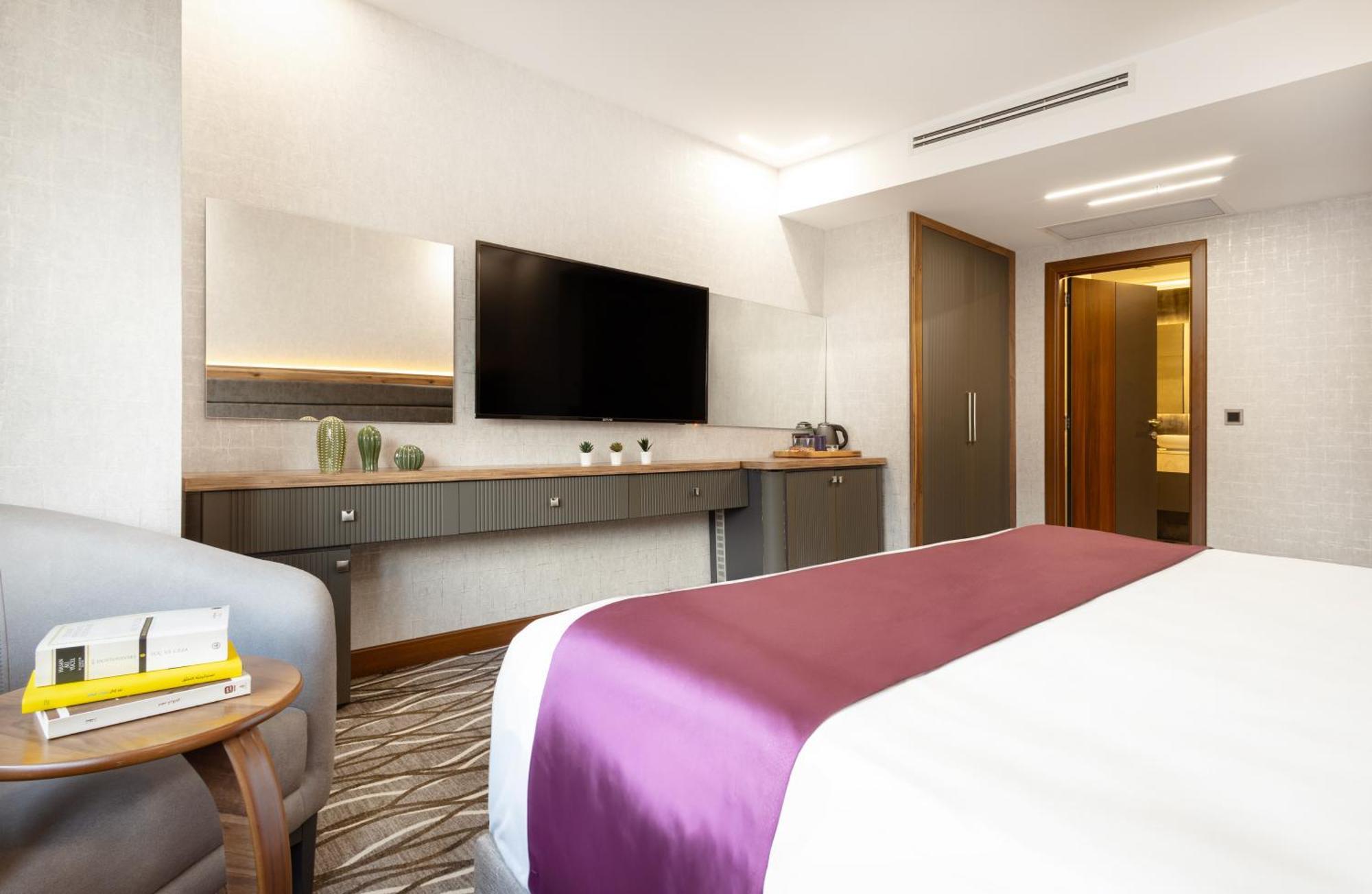 Lilium & Hotel 4*