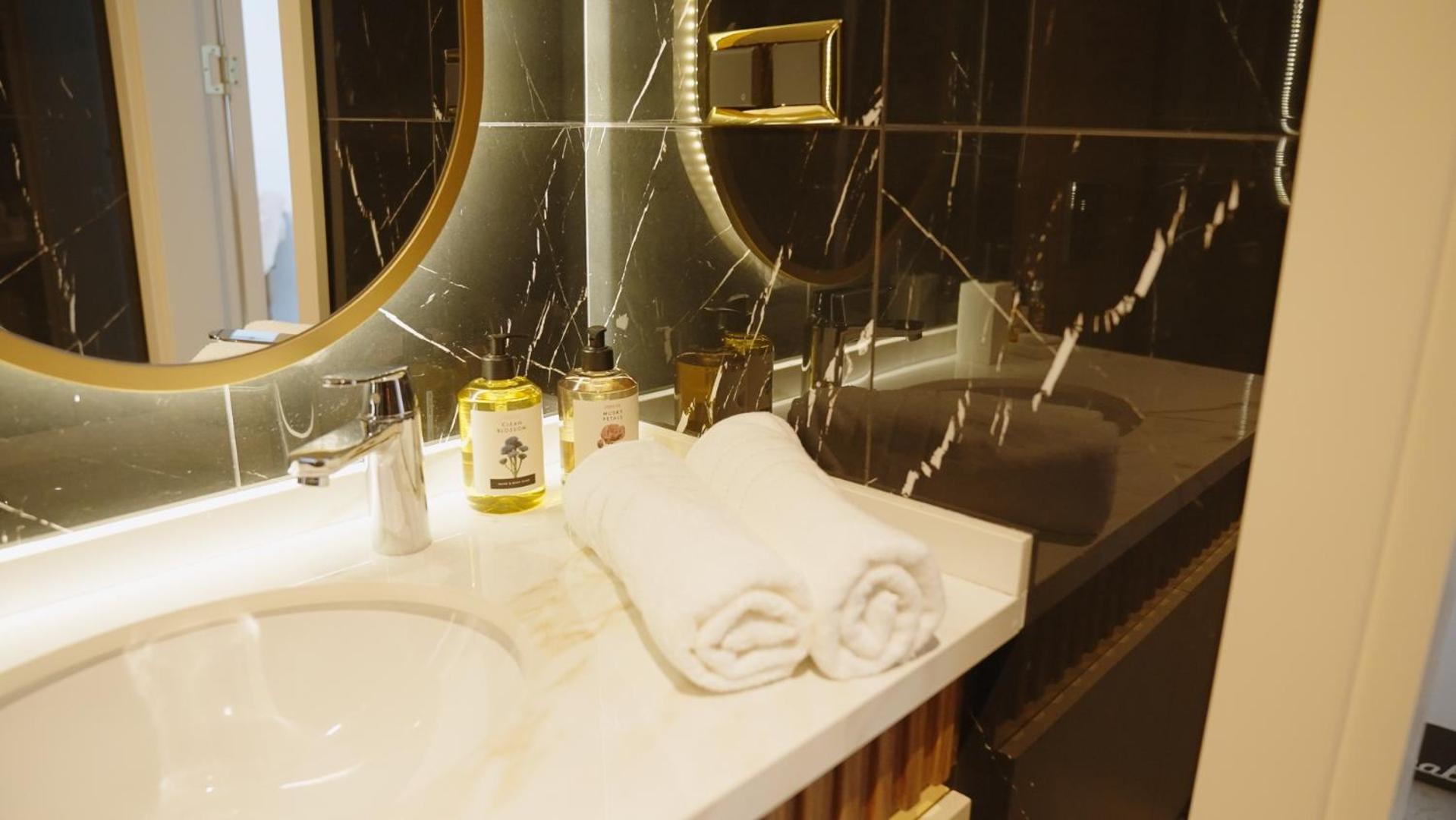 Luxury In The Center Of 100m To The Sea Apartment Alanya